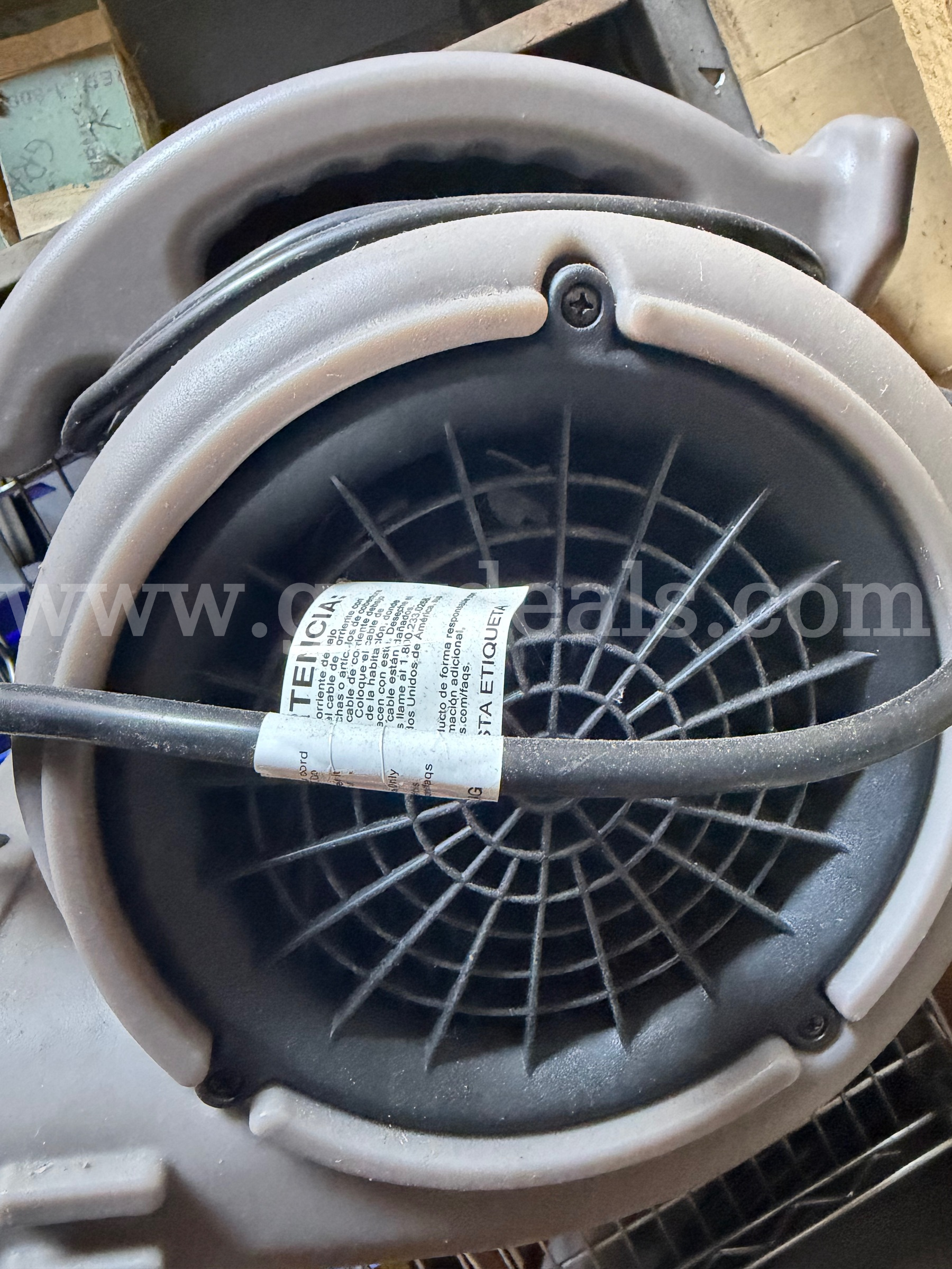 Lasko13.5 Super Fan Max 3-Speed Air Mover Floor Fan with Outlets,Grey *will ship*   Government Surplus Auction - Photo #6