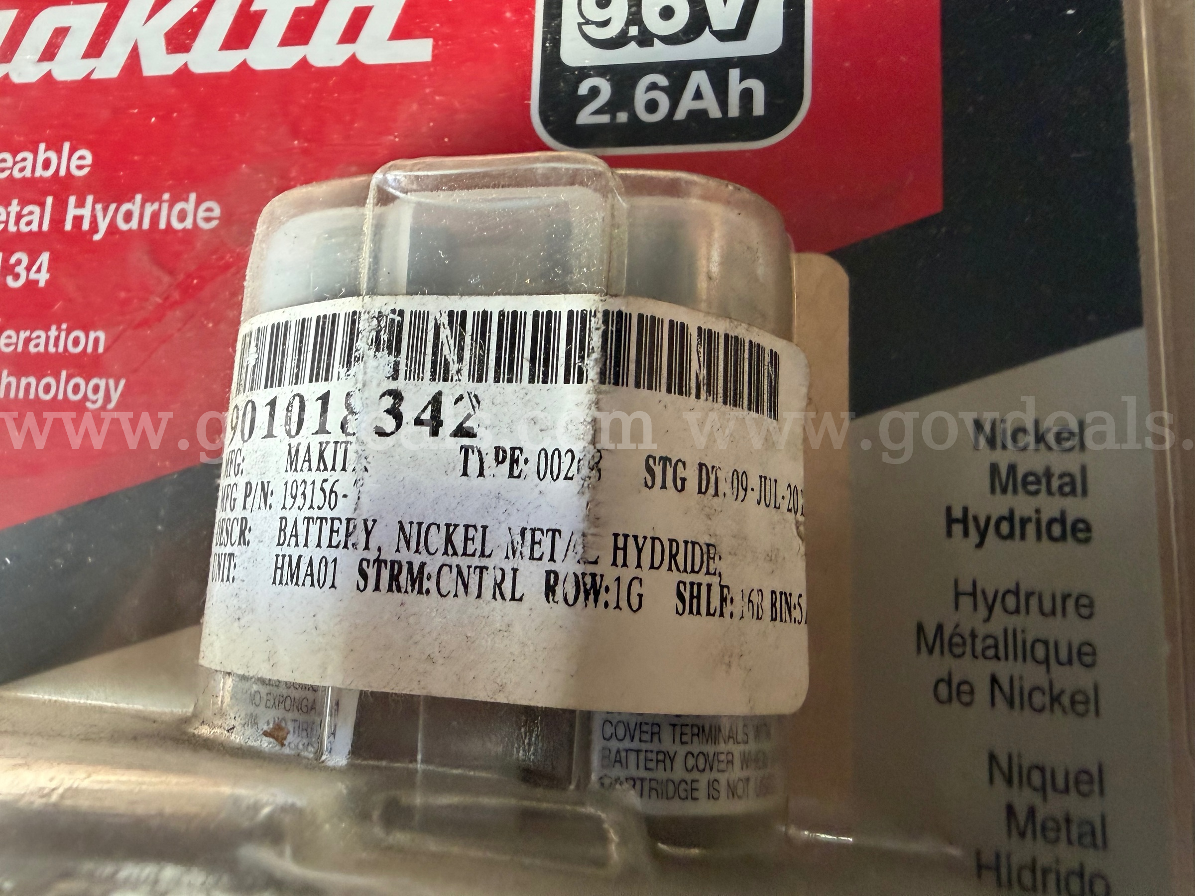 MAKITA RECHARGEABLE BATTERY 9134 NEW OLD STOCK  FACTORY SEALED *WILL SHIP*  9134 Government Surplus Auction - Photo #5