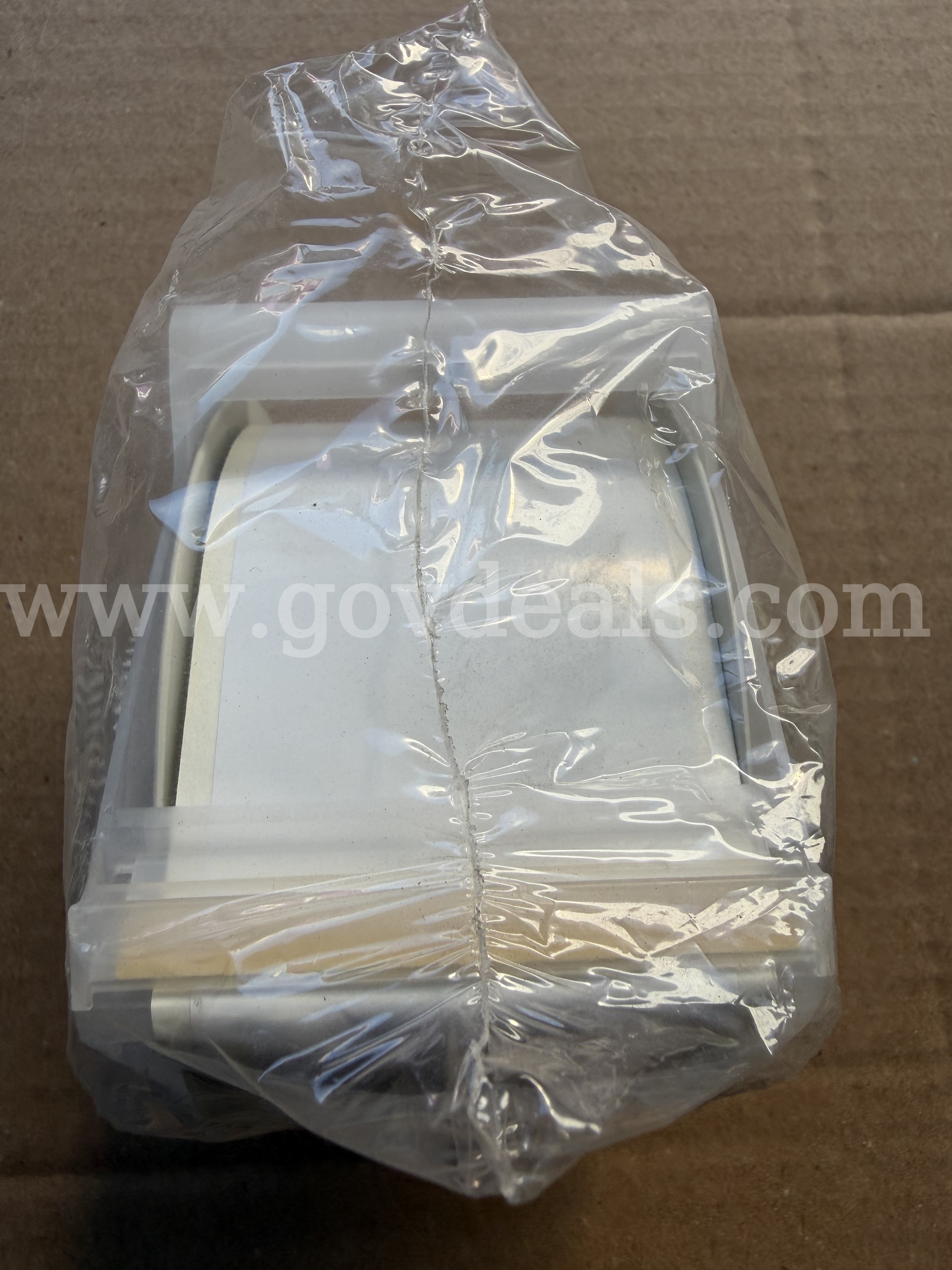 GLOBALMARK B595 TAPE WHT 2.25 IN X 100 FT WHITE CAT #113111 *WILL SHIP* Caterpillar B595 Government Surplus Auction - Photo #6