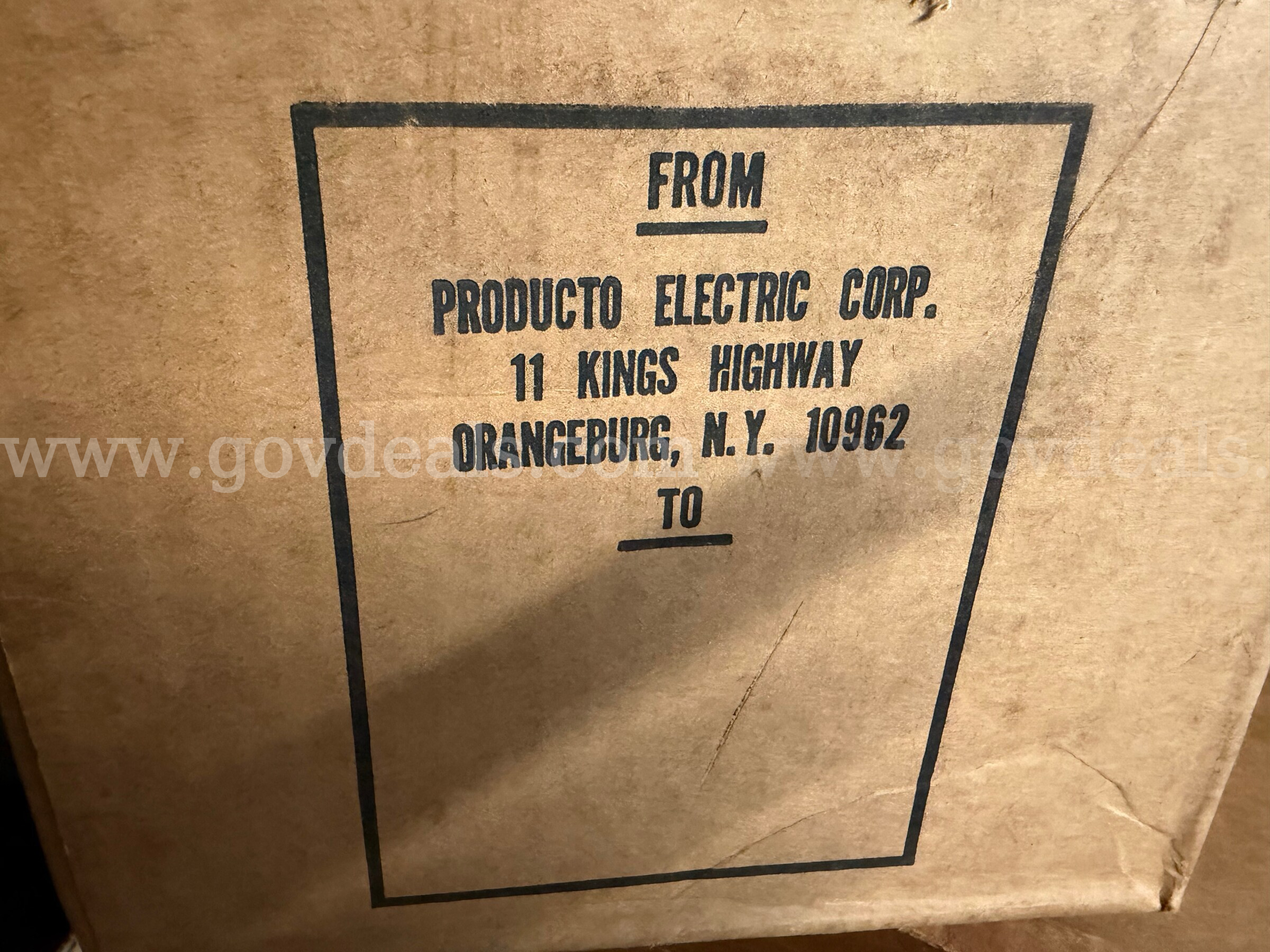 PECO TWO HOLE STEEL PIPE STRAPS TH-170-S 3-1/2" QTY 10 NEW IN BOX *WILL SHIP*  170 Government Surplus Auction - Photo #6