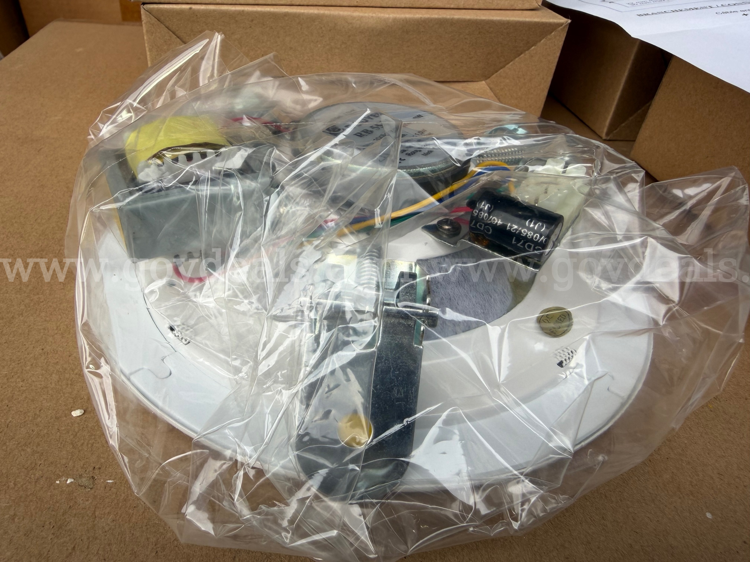 LOT OF 4 Bouyer Design CEILING LOUDSPEAKER 6W ENCLOSURE RB-5501 BRAND NEW *WILL SHIP*  5501 Government Surplus Auction - Photo #5