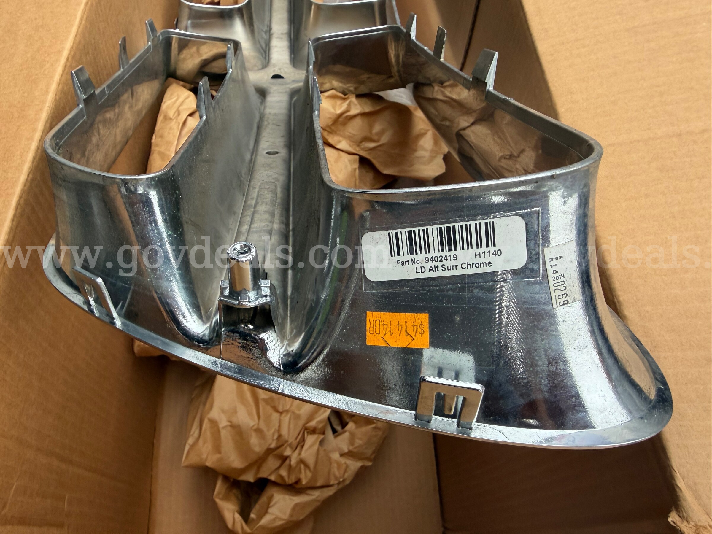 Dodge Charger Grill Pulled Out From 2014 Charger /Used Dodge Charger Government Surplus Auction - Photo #4