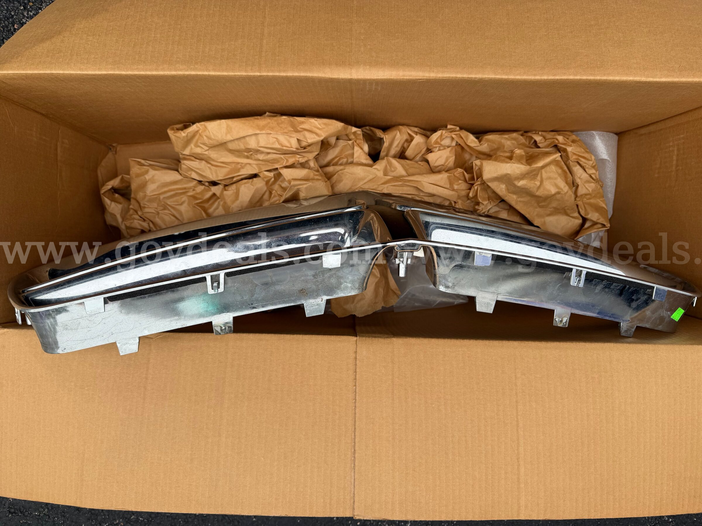 Dodge Charger Grill Pulled Out From 2014 Charger /Used Dodge Charger Government Surplus Auction - Photo #6