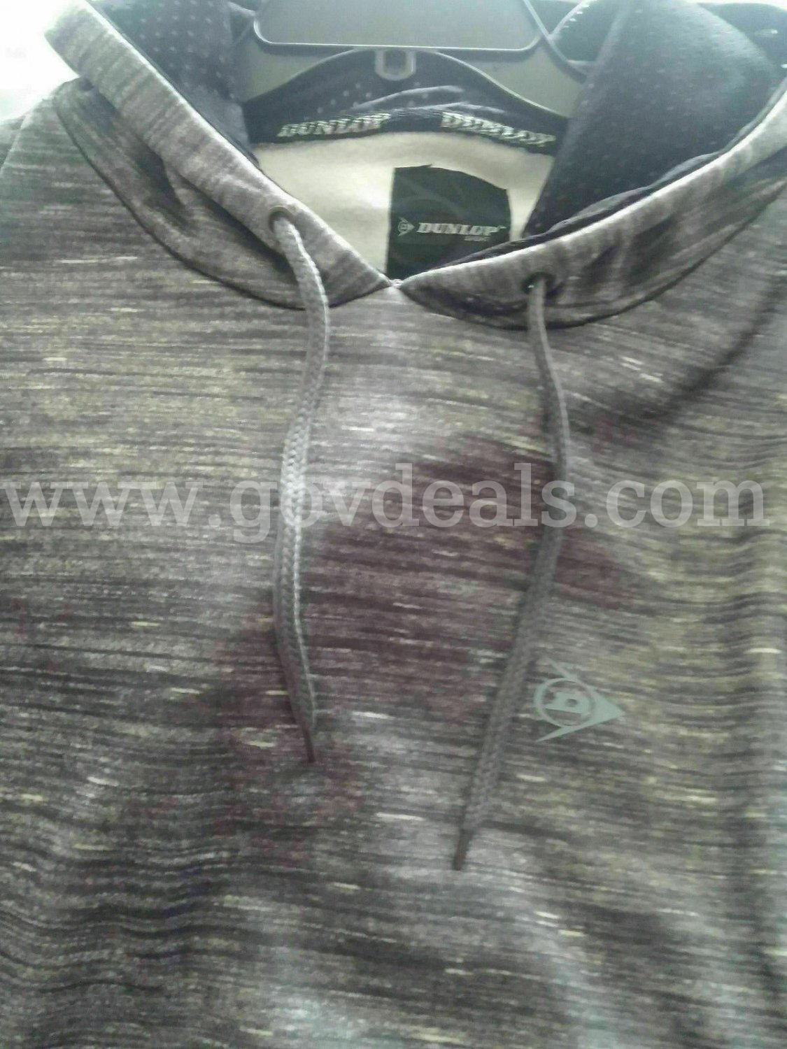 DUNLOP SPORT "Reflective Trim" FLEECE Hoodie GREY COLOR MEN'S SIZE MEDIUM NWT * will ship*   Government Surplus Auction - Photo #3