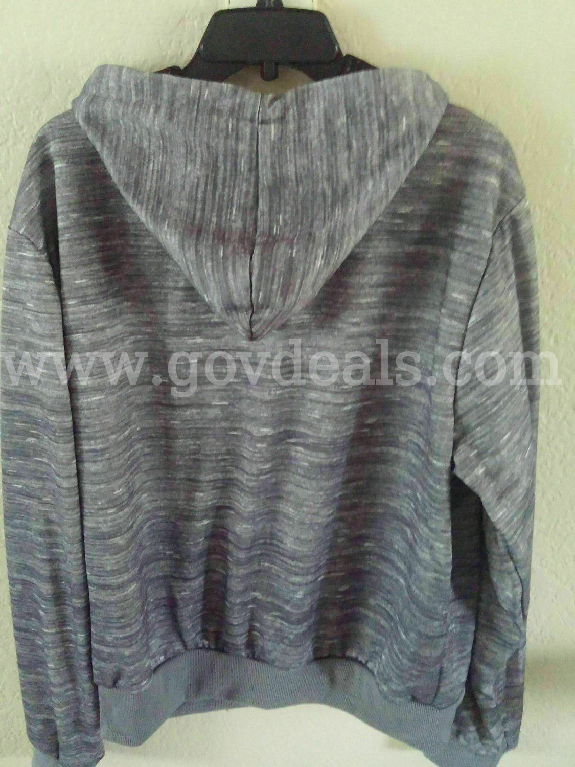 DUNLOP SPORT "Reflective Trim" FLEECE Hoodie GREY COLOR MEN'S SIZE 2XL/XXL NWT * will ship*   Government Surplus Auction - Photo #2