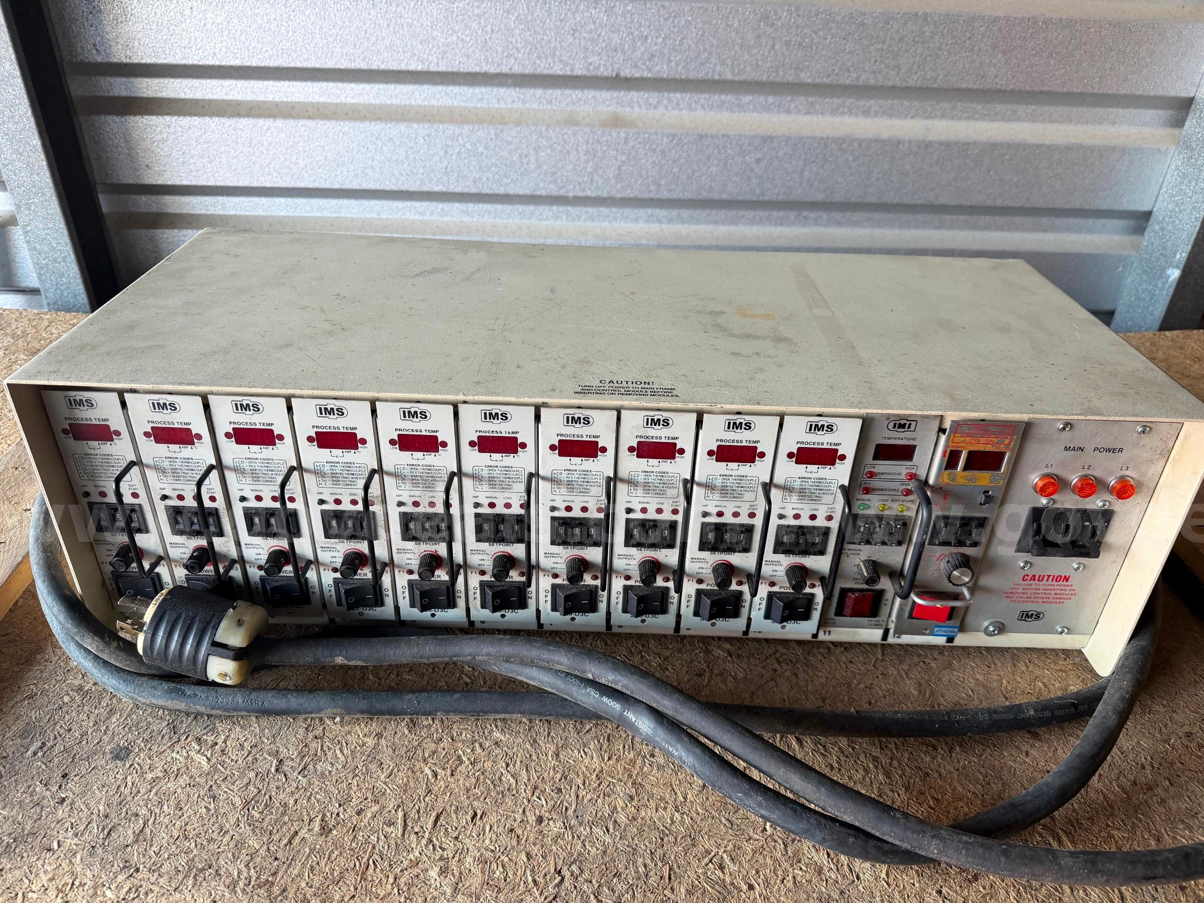 IMS INDUSTRIAL MOLDING SUPPLIES MICROPROCESSOR /THERMOCOUPLE/POWER HIGH VOLTAGE/IMP 15/15 AMPS 50/60HZ /3600 W MAX  3600 Government Surplus Auction - Photo #4