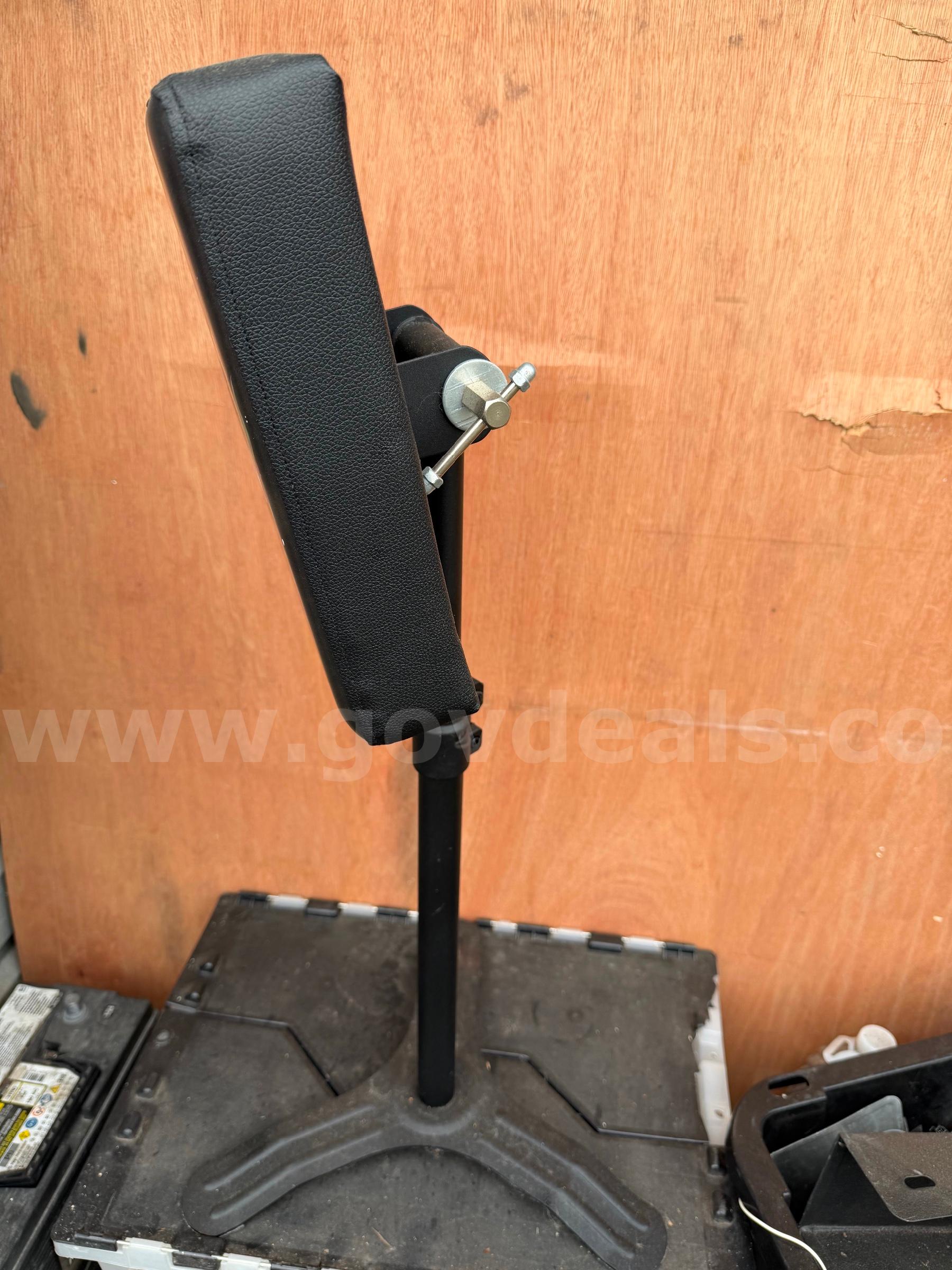 TATTOO EXTENDABLE ARMREST STANDS BLACK GENUINE LEATHER NEW   Government Surplus Auction - Photo #4