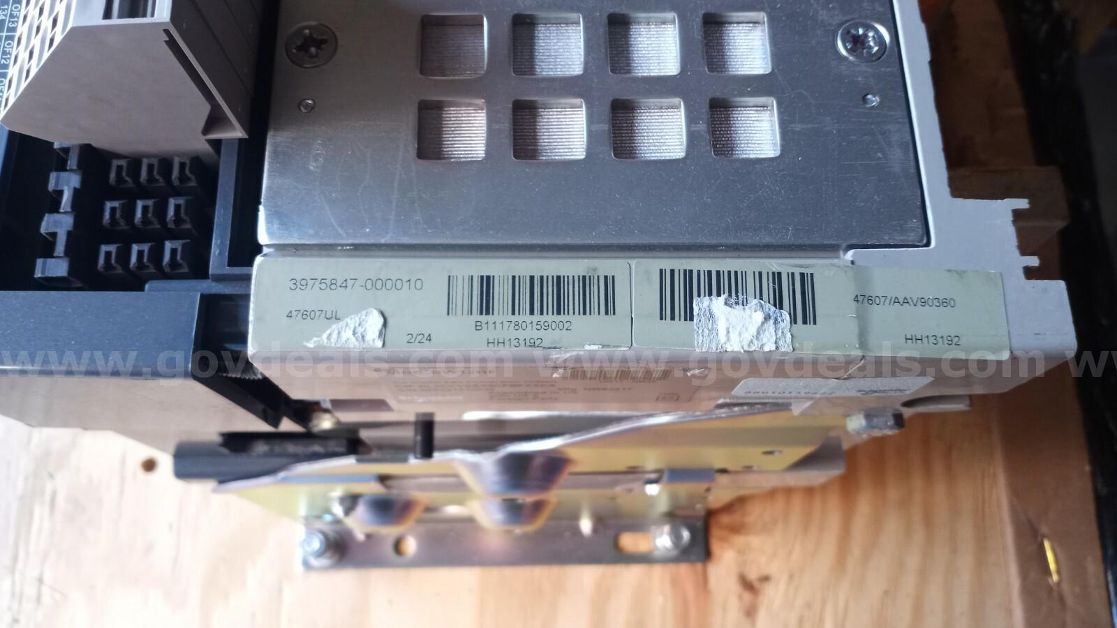 SQUARE D BY SCHNEIDER ELECTRIC AUTOMATIC SWITCH NW12HF BL3CCBSSX9CFBFXXCAY052   Government Surplus Auction - Photo #6