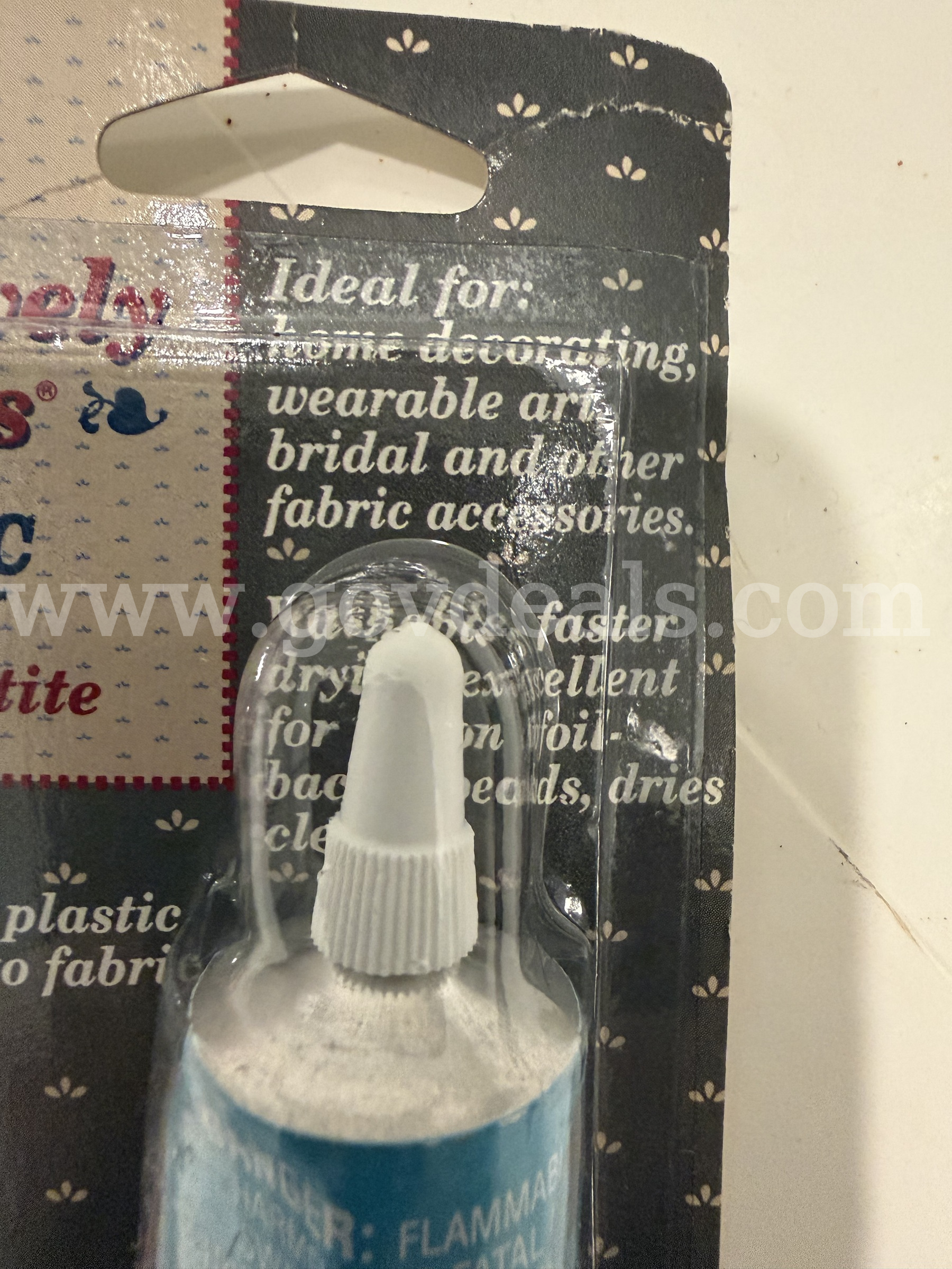 Lot of 12 LOCTITE GLUE Fabric Plus Creatively Yours FROM LOCTITE 1.5 fl.oz 44.3ml MADE IN USA,NEW *WILL SHIP*   Government Surplus Auction - Photo #6