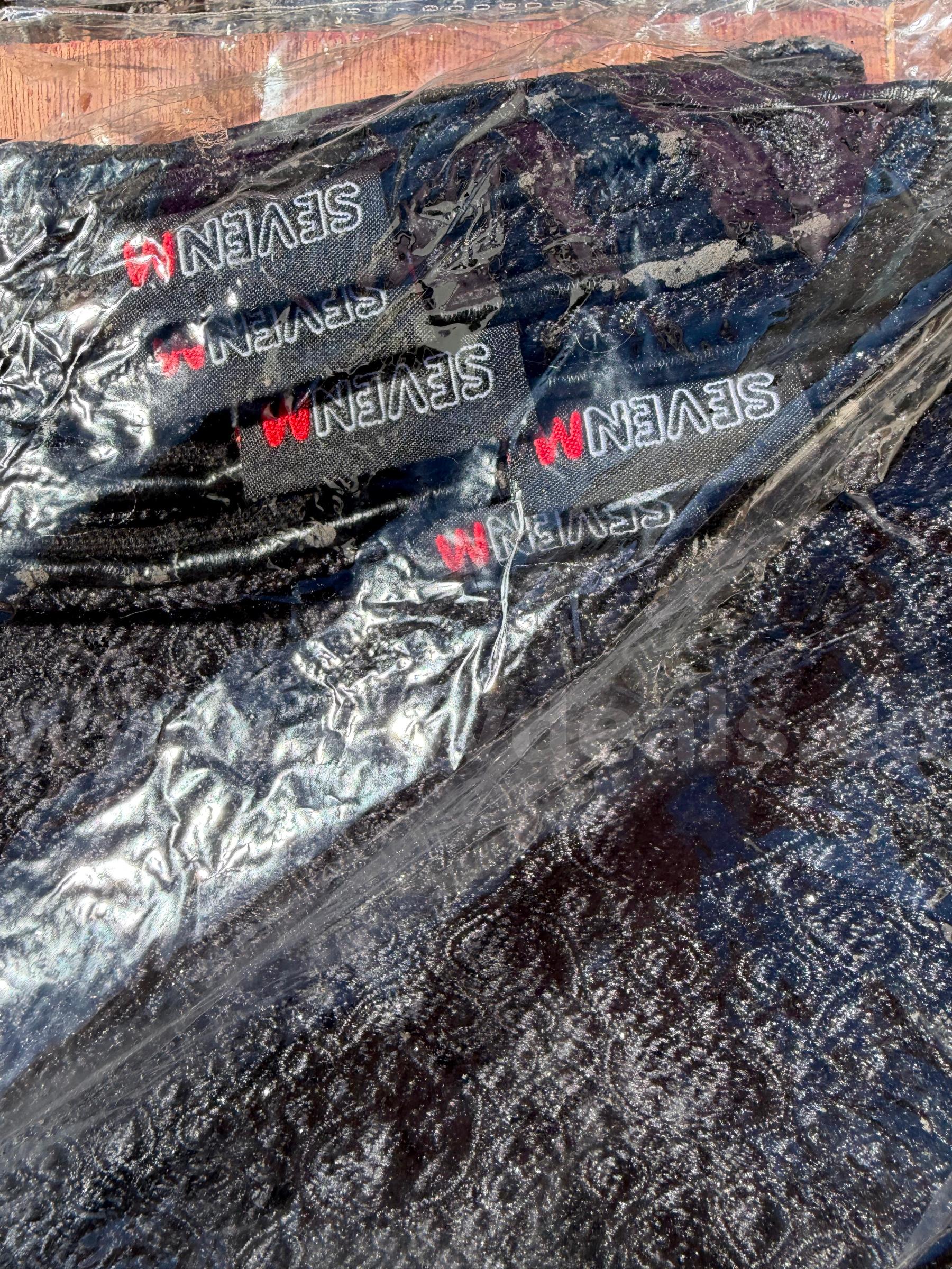LOT OF 3 Packages of 10  (Total of 30) Decorative Textile Pillow Covers Modern Outdoor Color Black *WILL SHIP*   Government Surplus Auction - Photo #3