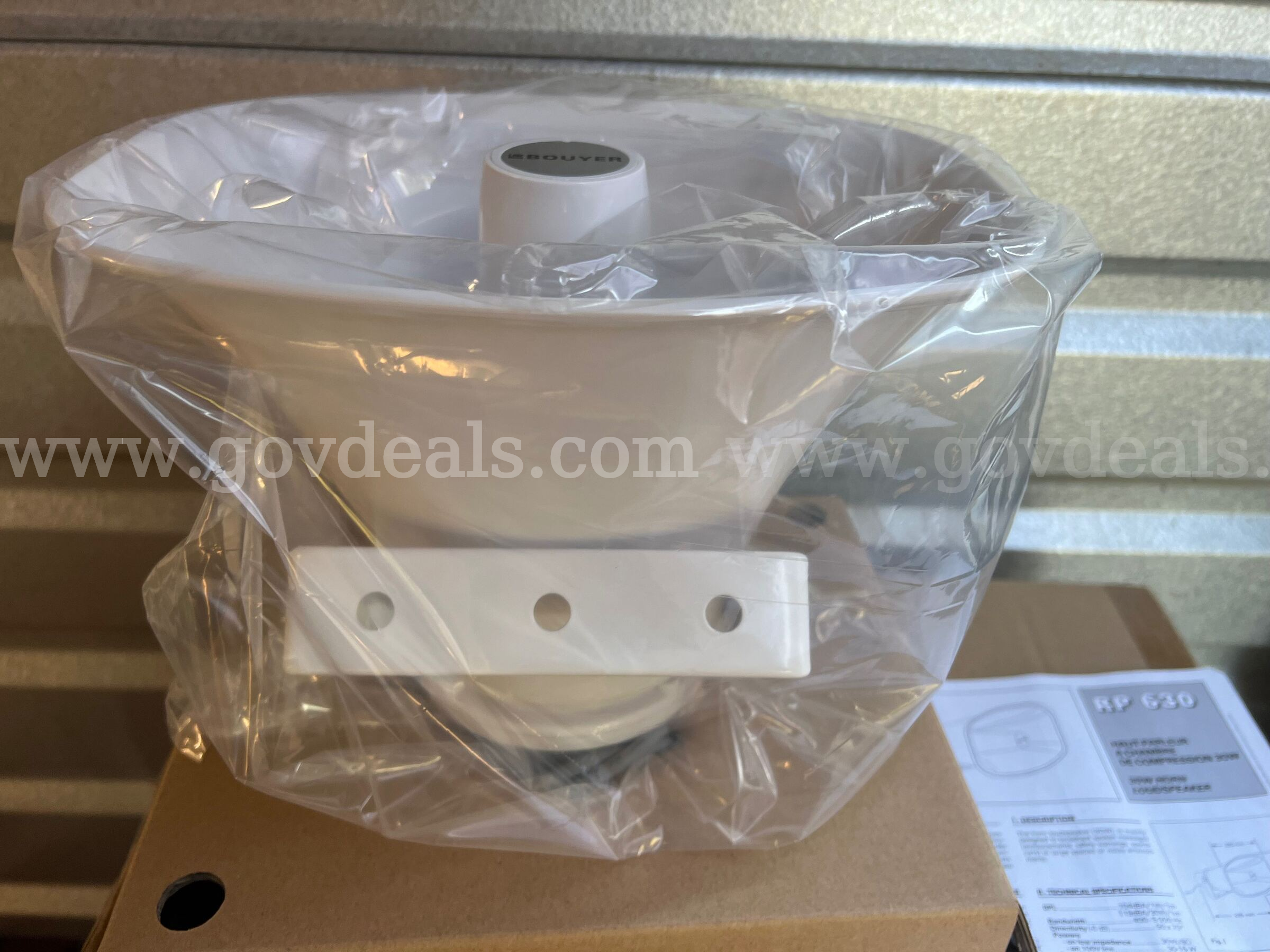 LOT OF 4 COMMERCIAL BOUYER DESIGN VOICE ALARM SPEAKERS HORN SPEAKER VOICE15T-EN5424 *WILL SHIP*  EN5424 Government Surplus Auction - Photo #5