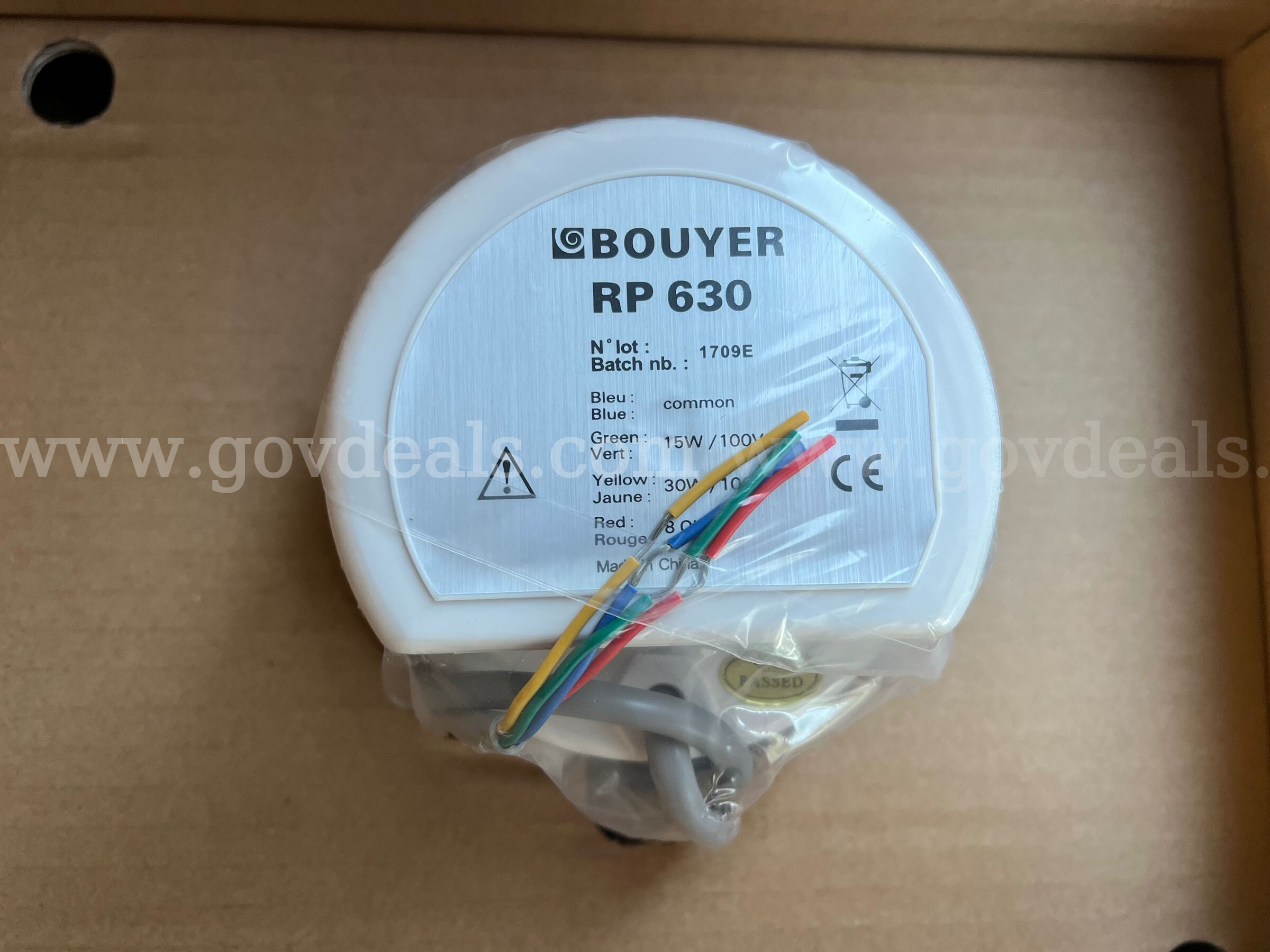 LOT OF 4 COMMERCIAL BOUYER DESIGN VOICE ALARM SPEAKERS HORN SPEAKER VOICE15T-EN5424 *WILL SHIP*  EN5424 Government Surplus Auction - Photo #4