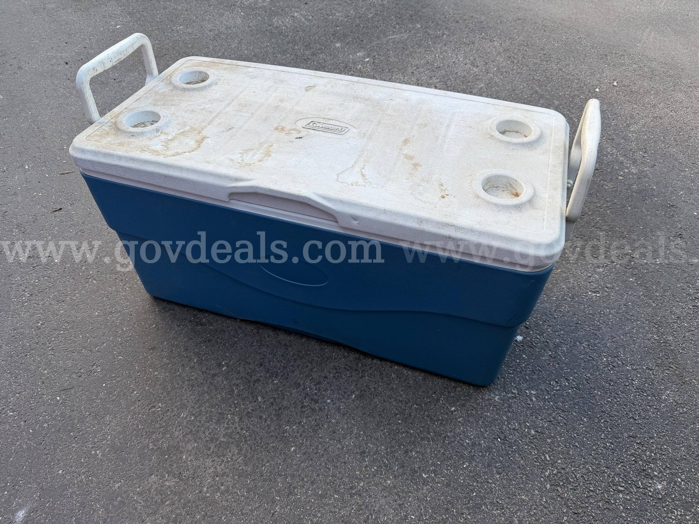 COLEMANS COOLER JUMBO SIZE WITH 2 HANDLES SIZE 37" x 19" x 18"   Government Surplus Auction - Primary Photo