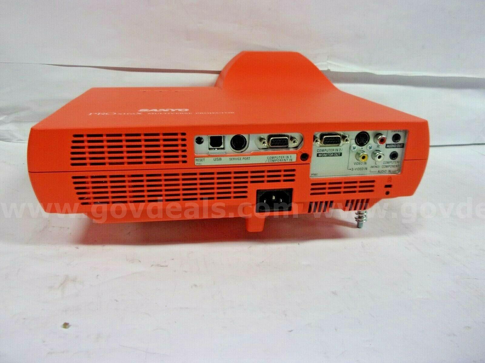 LCD PROJECTORS PROMETHEAN PLC-XE40 LCD Projector  *WILL SHIP*   Government Surplus Auction - Photo #2