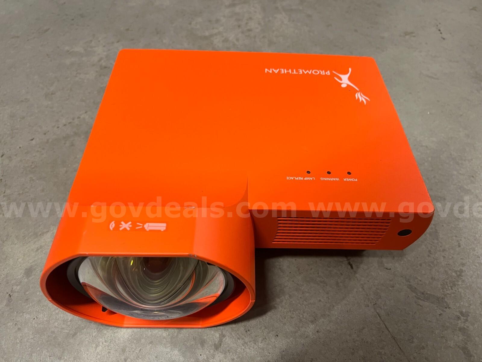 LCD PROJECTORS PROMETHEAN PLC-XE40 LCD Projector  *WILL SHIP*   Government Surplus Auction - Primary Photo