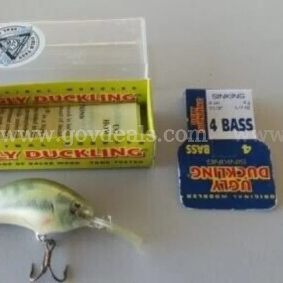 VINTAGE UGLY DUCKLING LURES PACK OF 6 NO. 4 BASS SINKING HAND MADE *WILL SHIP*   Government Surplus Auction - Photo #3