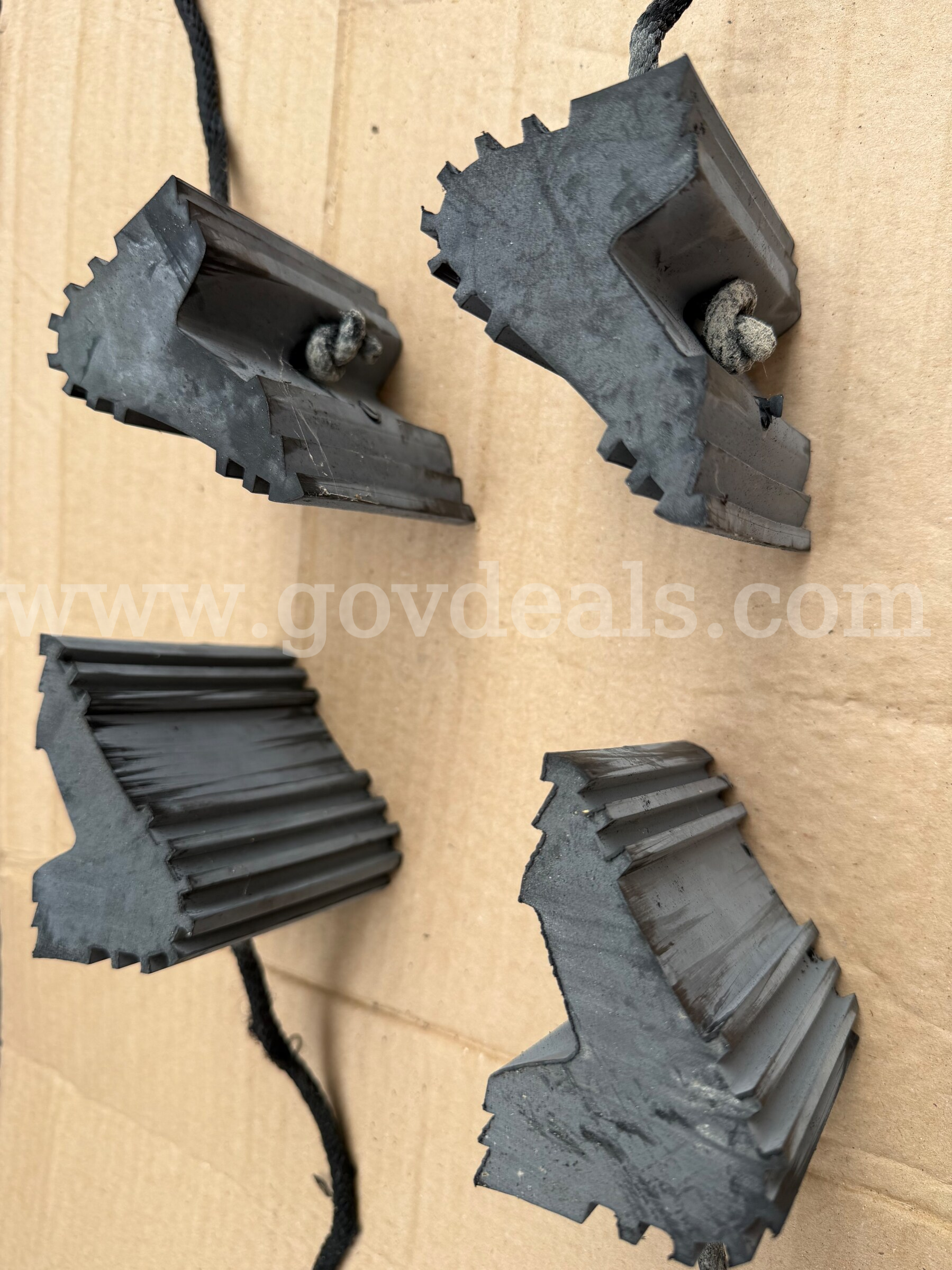 LOT OF 4 (2+2)Heavy Duty Wheel Chocks,Rubber Wheel Block Non-Slip Base With Rope  *WILL SHIP*   Government Surplus Auction - Photo #2