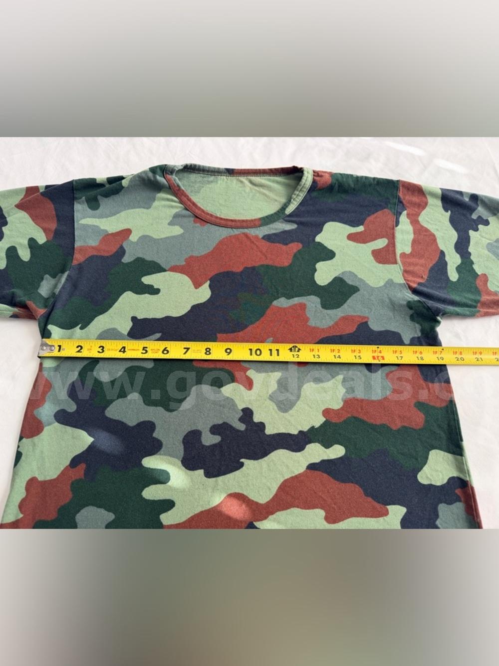 MILITARY STYLE MEN'S CAMOUFLAGE T-SHIRT MULTICOLOR/TAN-GREEN SIZE MEDIUM *WILL SHIP*   Government Surplus Auction - Photo #5
