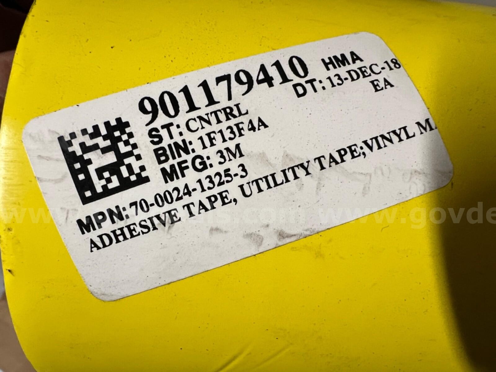 3M™ COMMERCIAL Industrial PACK Vinyl Tape 471, Yellow, 4" in x 36 yd, 5.2 mil  471 Government Surplus Auction - Photo #2