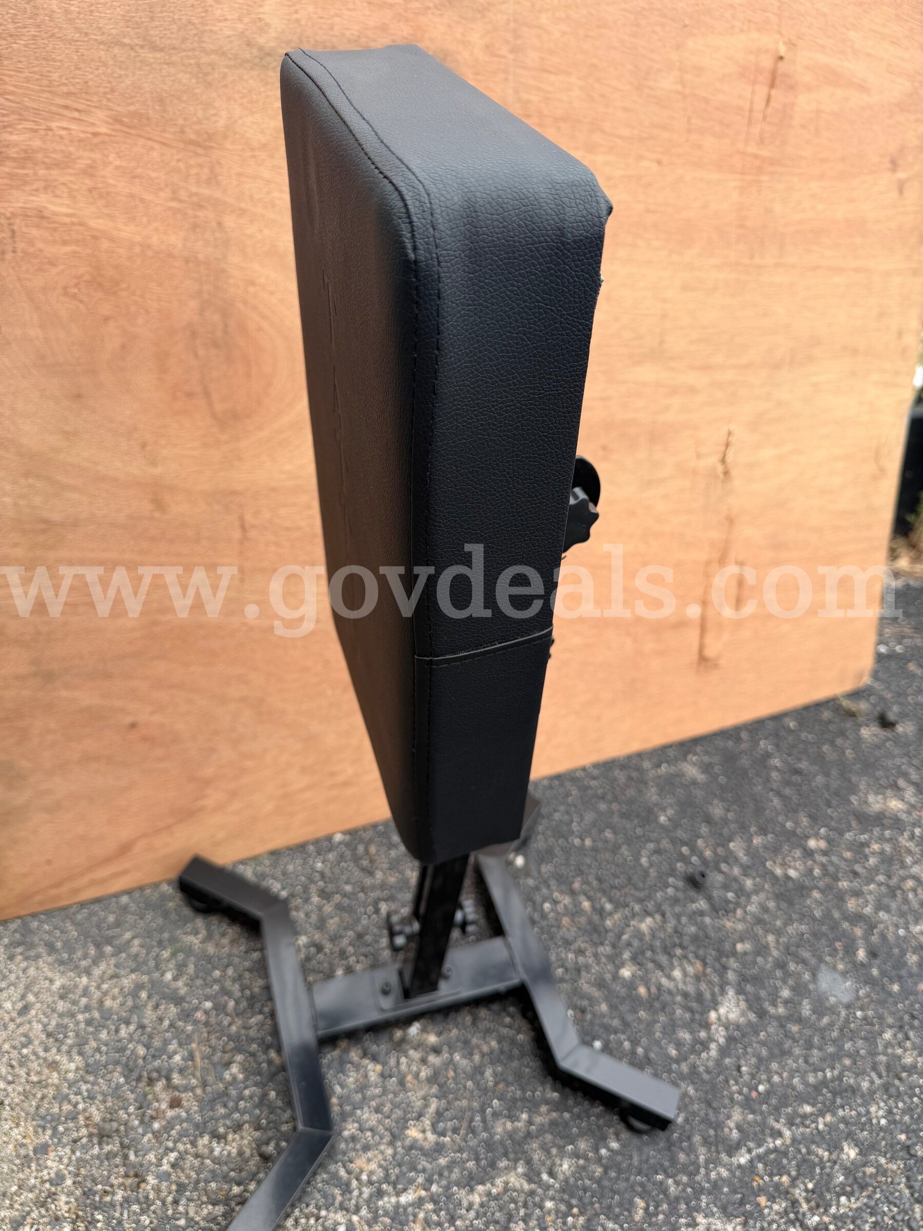 TATTOO EXTENDABLE ARMREST STANDS BLACK GENUINE LEATHER NEW   Government Surplus Auction - Photo #5