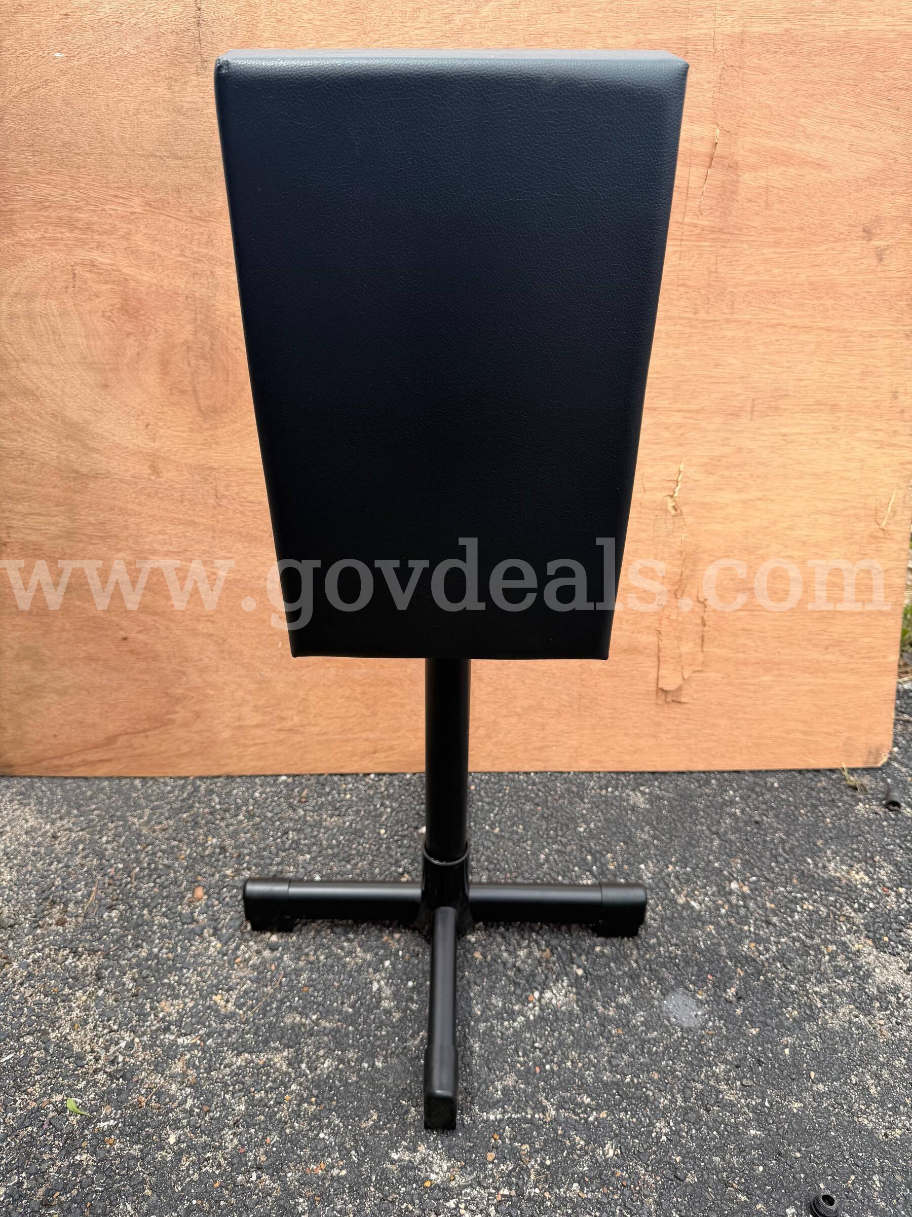 TATTOO EXTENDABLE ARMREST STANDS BLACK GENUINE LEATHER NEW   Government Surplus Auction - Photo #2