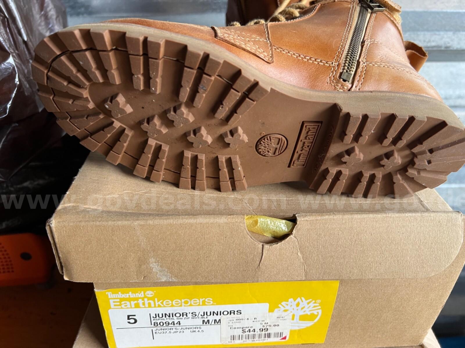 RARE/TIMBERLAND Boots UNISEX JUNIORS 80944 ASPHLTTRL 6IN ZIP WHT/BLE Size 5 *WILL SHIP*   Government Surplus Auction - Photo #2