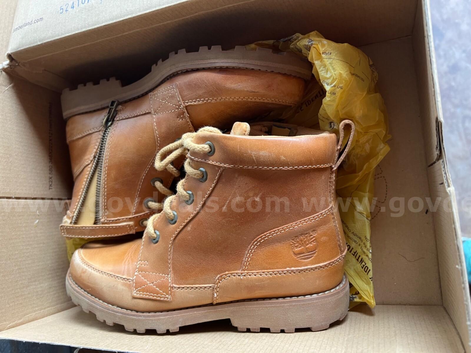 RARE/TIMBERLAND Boots UNISEX JUNIORS 80944 ASPHLTTRL 6IN ZIP WHT/BLE Size 5 *WILL SHIP*   Government Surplus Auction - Photo #6