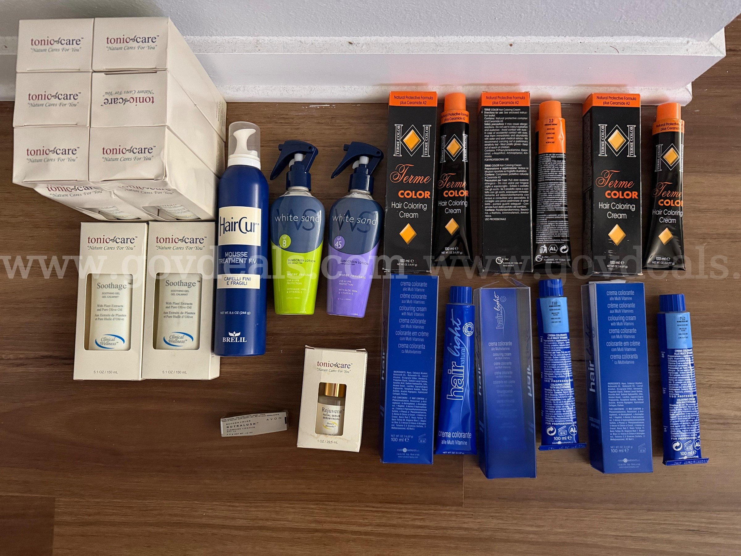 Assorted High-end Skin Care And Hair Color Made In Italy – 19 Pieces – NIB! *WILL SHIP* BOX G1   Government Surplus Auction - Primary Photo