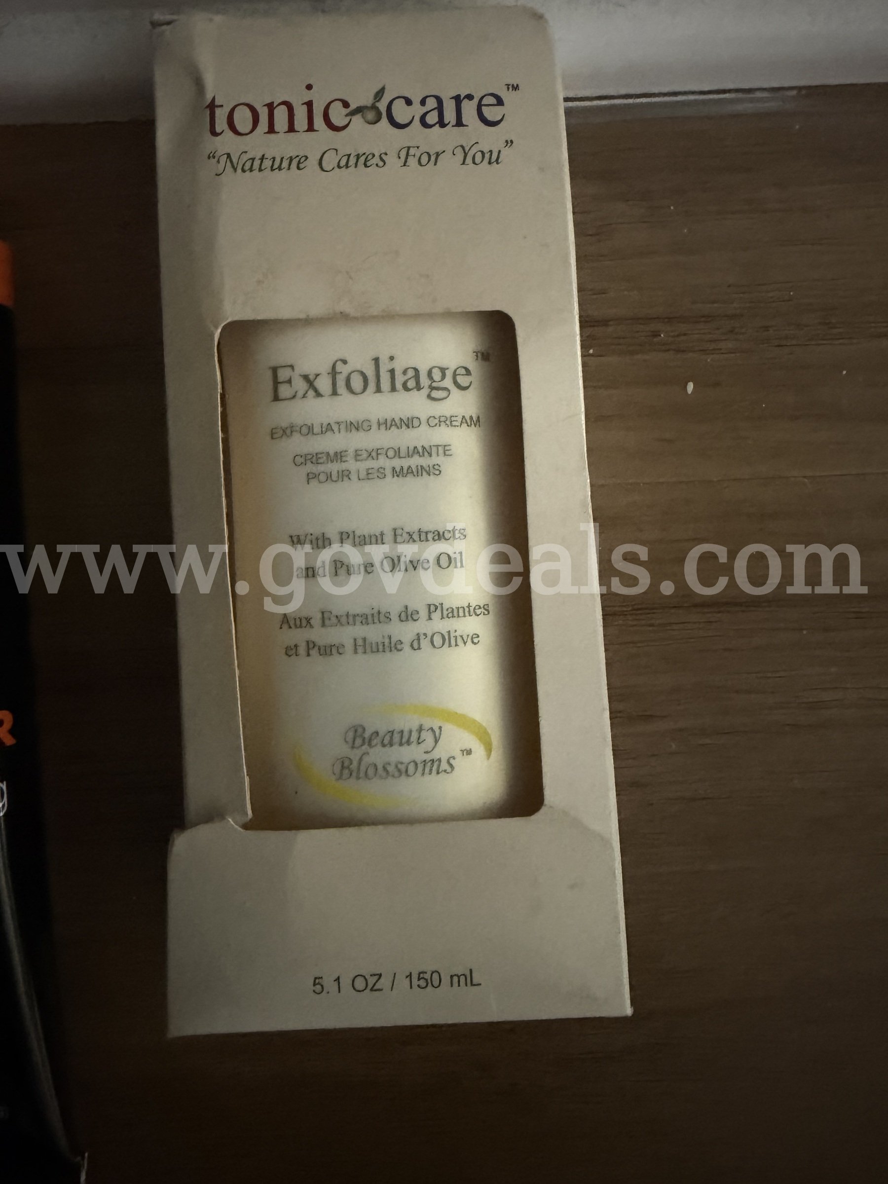 Assorted High-end Skin Care And Hair Color Made In Italy – 8 Pieces – NIB! *WILL SHIP* BOX WHITE   Government Surplus Auction - Photo #4