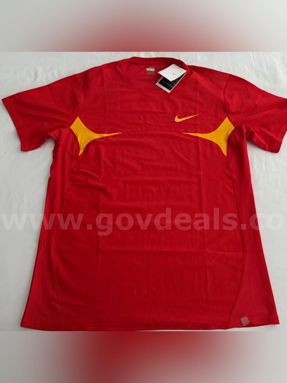 VINTAGE NikeFIT TENNIS RAFAEL NADAL NIKE OUTFIT 280281-601 SS TEE RED XL NWT *WILL SHIP*  601 Government Surplus Auction - Primary Photo