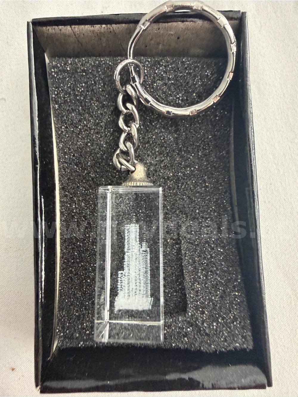 LOT OF 12 VINTAGE CRYSTAL KEY CHAINS NY CITY WTC,EMPIRE STATE BUILDING BRAND NEW *WILL SHIP*   Government Surplus Auction - Photo #5