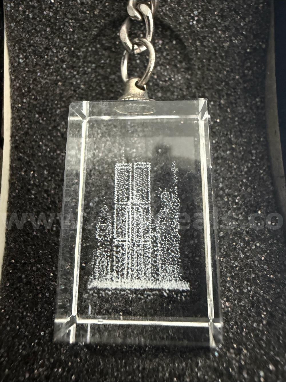 LOT OF 12 VINTAGE CRYSTAL KEY CHAINS NY CITY WTC,EMPIRE STATE BUILDING BRAND NEW *WILL SHIP*   Government Surplus Auction - Photo #6