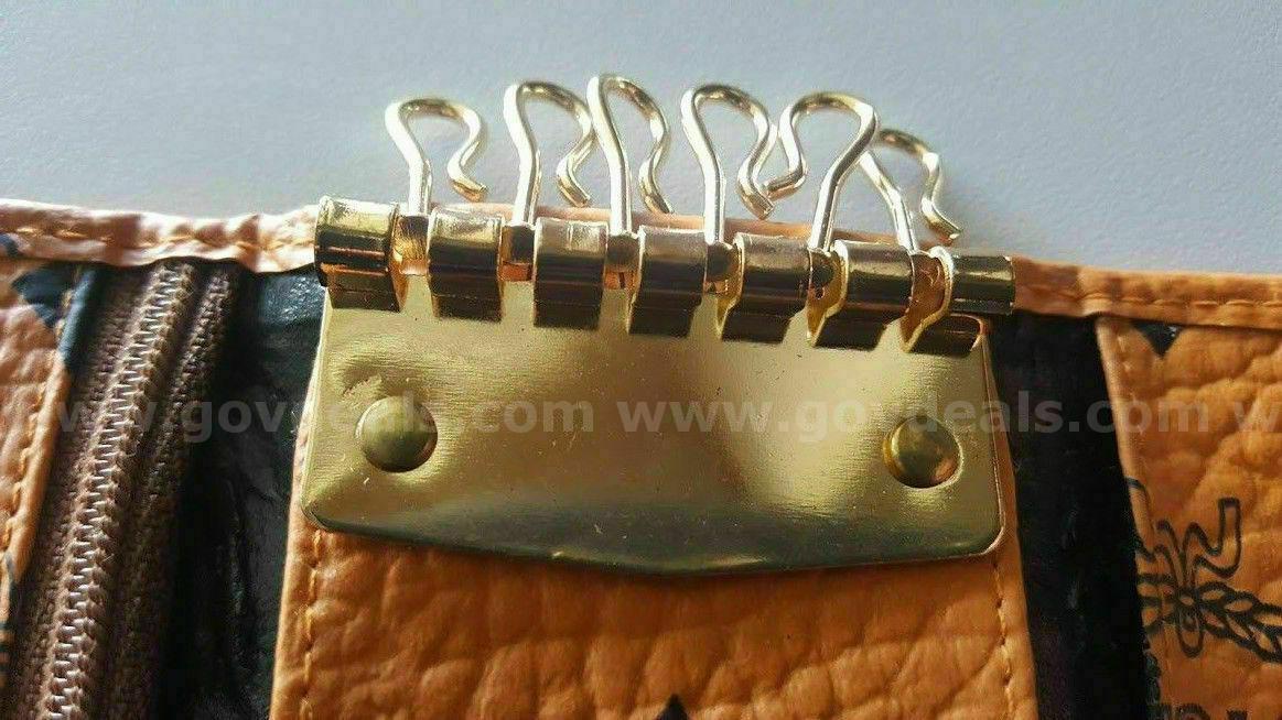 MCM Key Holder Case Key Wallet With Zipper Inside  *WILL SHIP* Case  Government Surplus Auction - Photo #5
