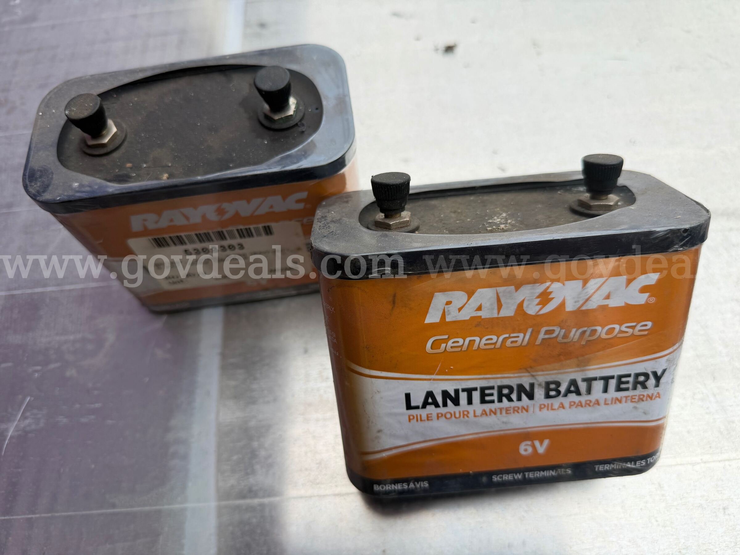 LOT OF 2 Rayovac 918 6V Lantern Battery 6V Power  *WILL SHIP*  918 Government Surplus Auction - Photo #2