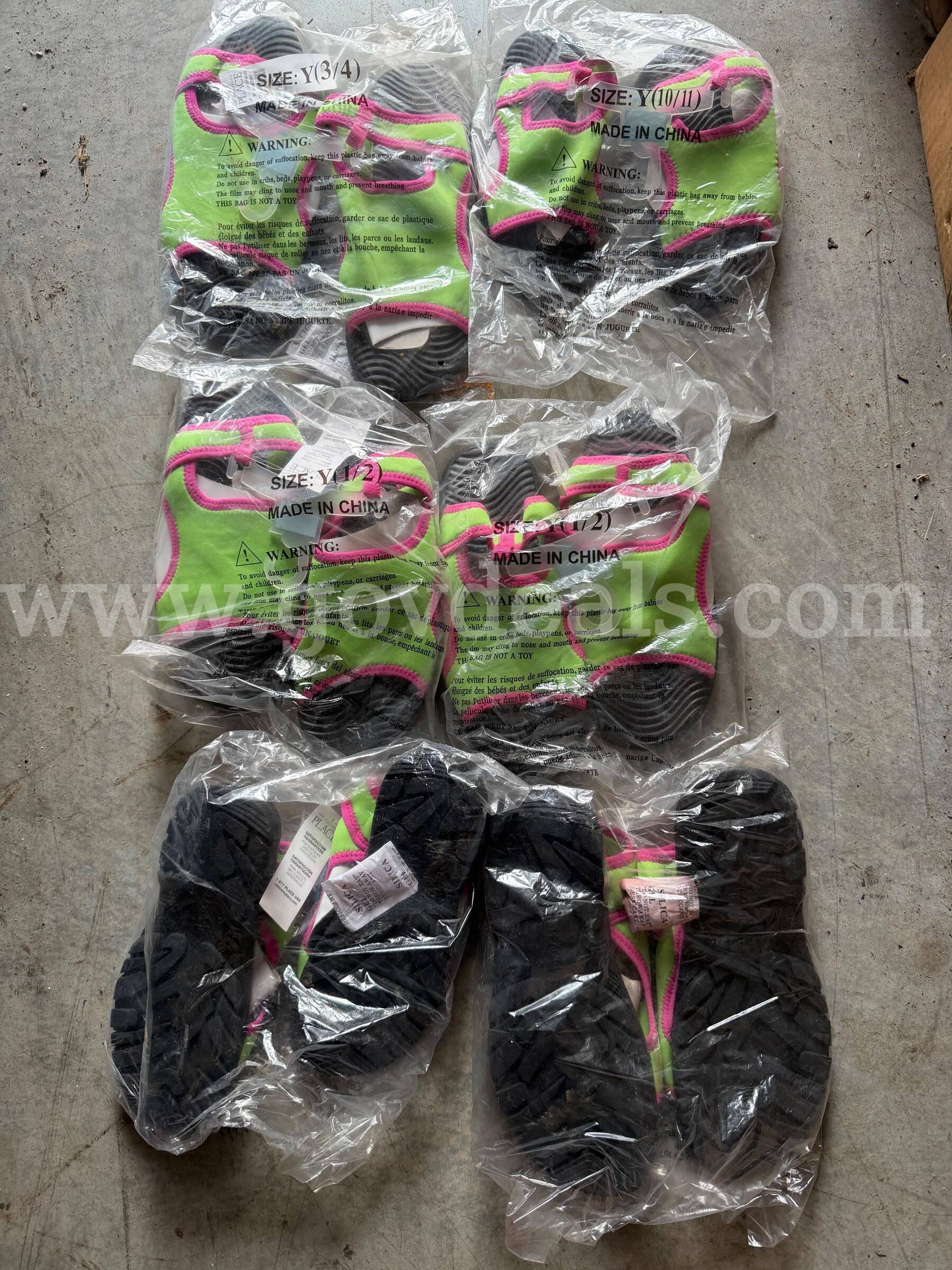 LOT OF 6 Children place summer beach sandals Unisex Youth Assorted Sizes *WILL SHIP*   Government Surplus Auction - Photo #2