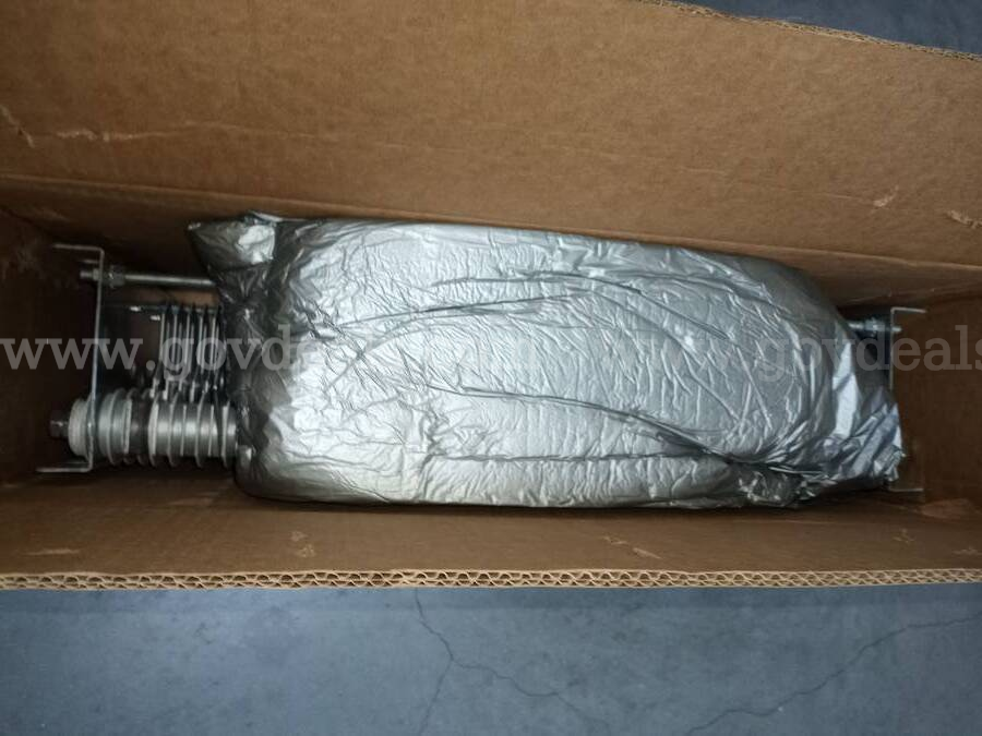 POST GLOVER STAMPED GRID POWER RESISTORS PART NO.44A63WL237 NEW IN BOX   Government Surplus Auction - Photo #2