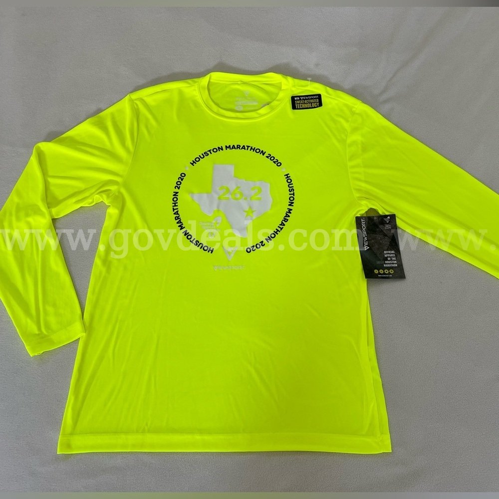 RARE / HOUSTON MARATHON 26.2 VIEWPOINT MEN'S YELLOW ATHLETIC SHIRT MEDIUM NWT *WILL SHIP*   Government Surplus Auction - Primary Photo