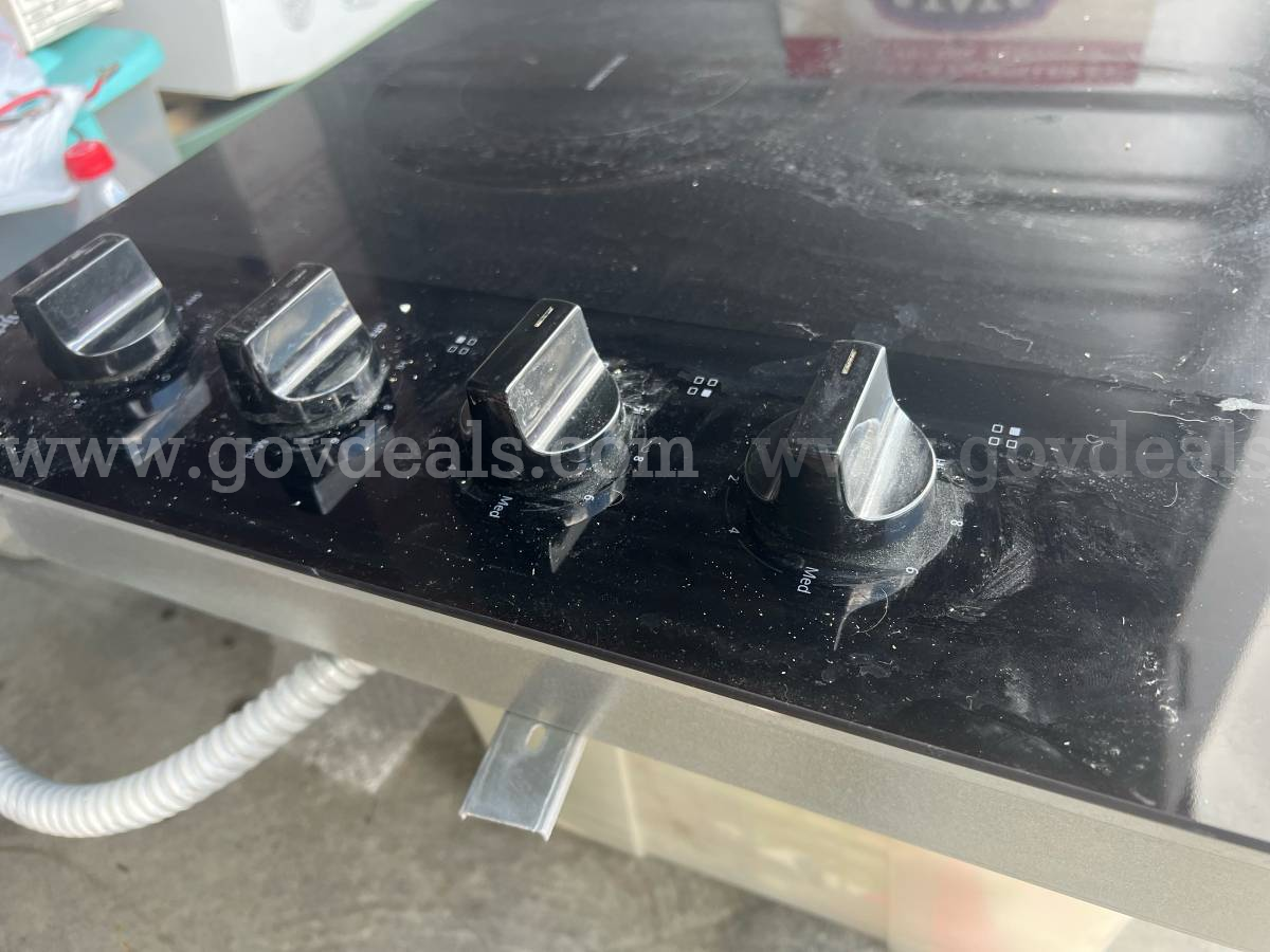 Whirlpool GLASS cook top   Government Surplus Auction - Photo #2