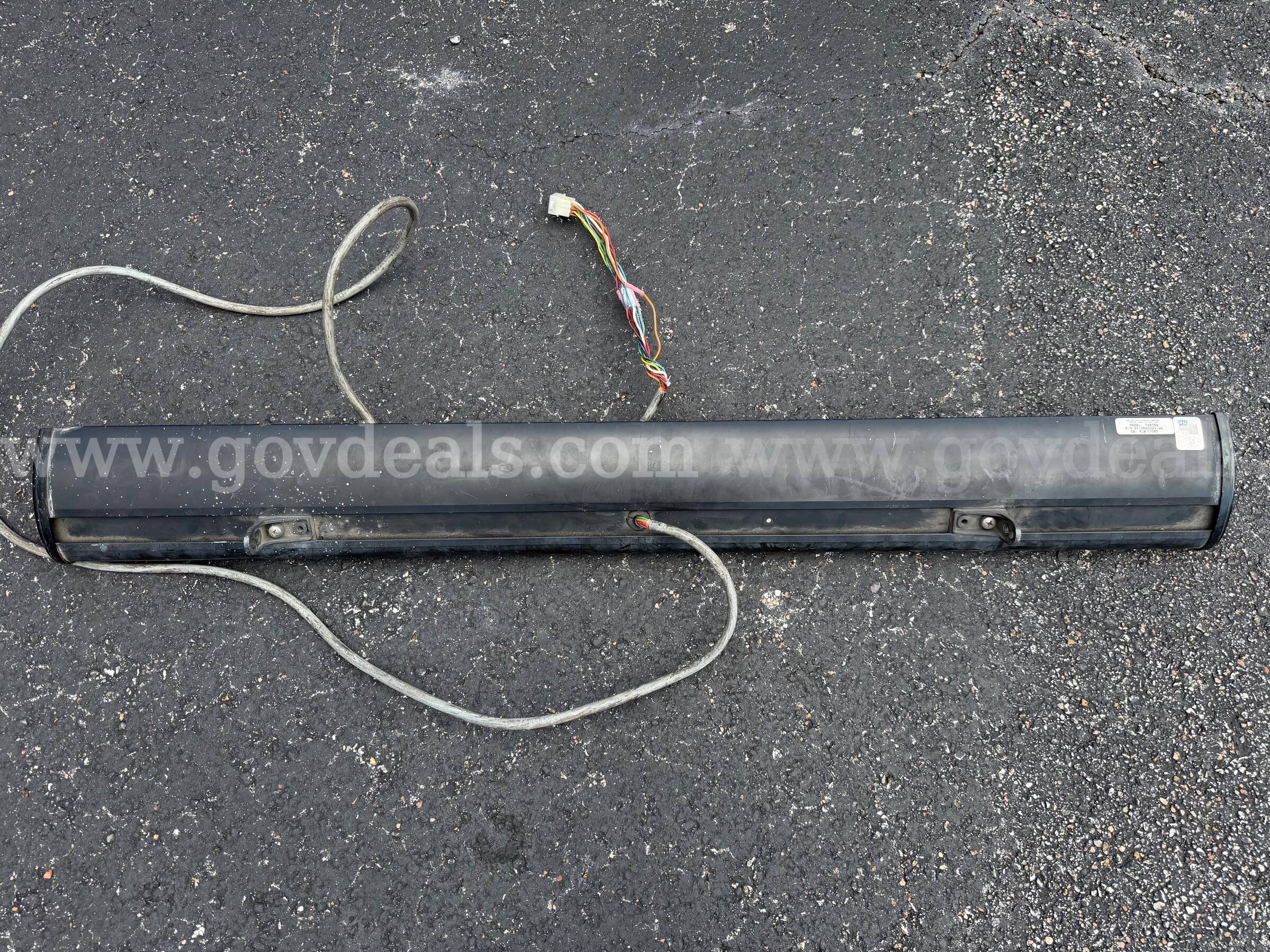 WHELEN POLICE LIGHT BAR  MODEL NUMBER TA836A  TA836A Government Surplus Auction - Photo #3