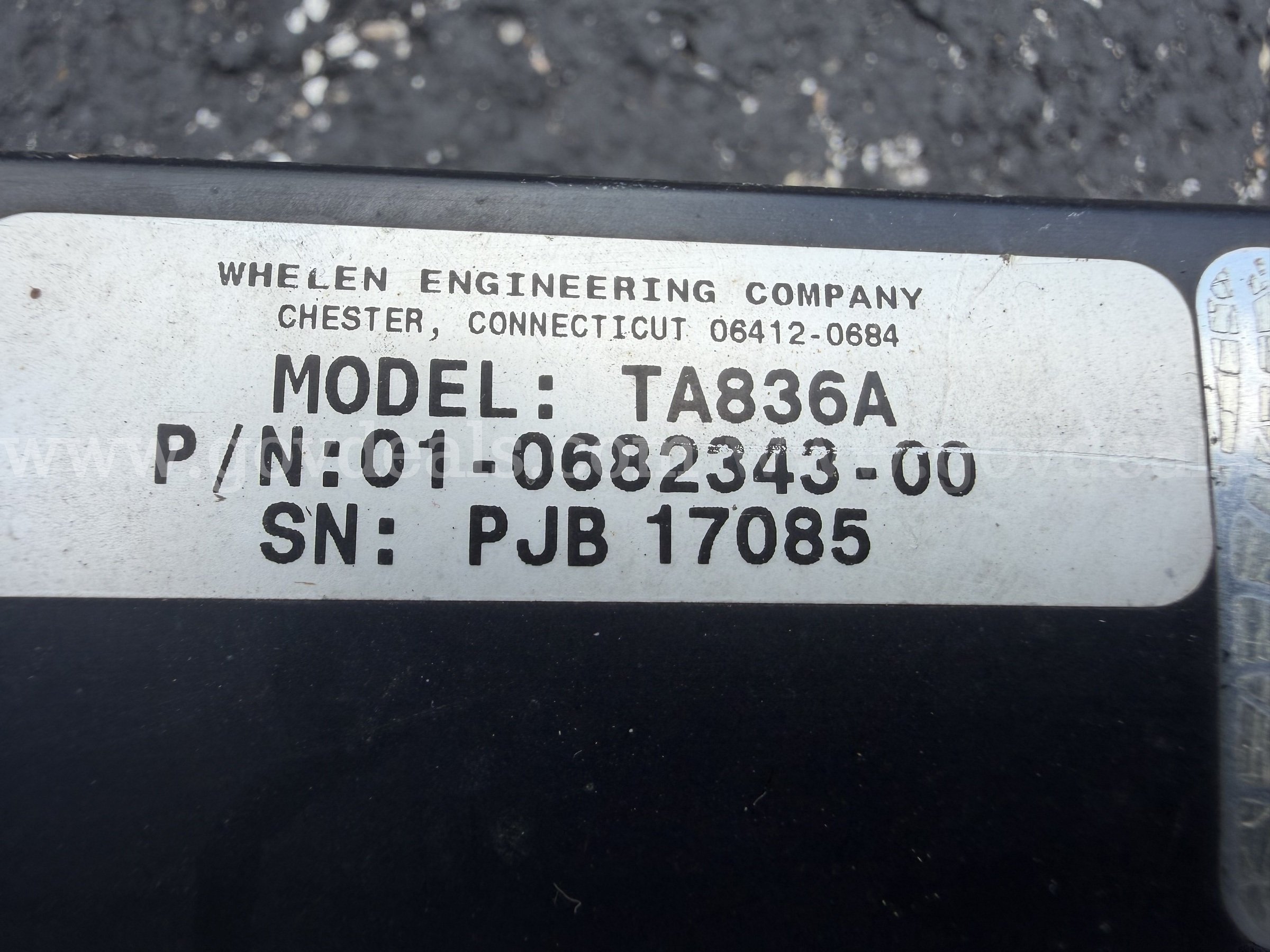 WHELEN POLICE LIGHT BAR  MODEL NUMBER TA836A  TA836A Government Surplus Auction - Photo #4