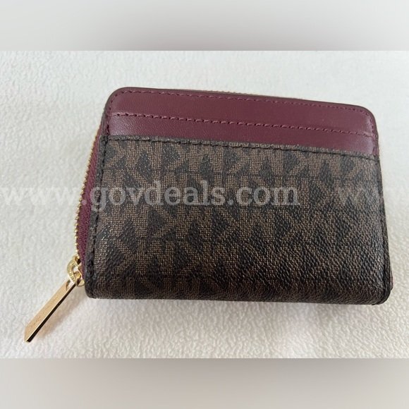 MICHAEL KORS Small Logo and Leather ZIP Wallet PM2106 F21 NEW WITHOUT TAGS *WILL SHIP*  PM2106 Government Surplus Auction - Photo #5