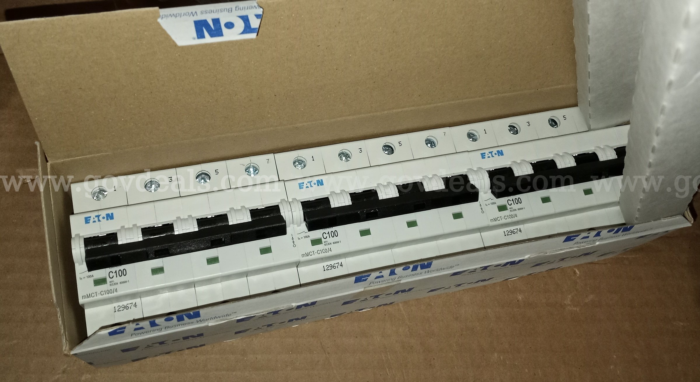 Eaton Cutler-Hammer MCB mMCT C Curve 4 Pole 100A Circuit Breaker mMCT-C100/4 / CASE OF 3 BREAKERS *will ship* Case 100A Government Surplus Auction - Photo #5
