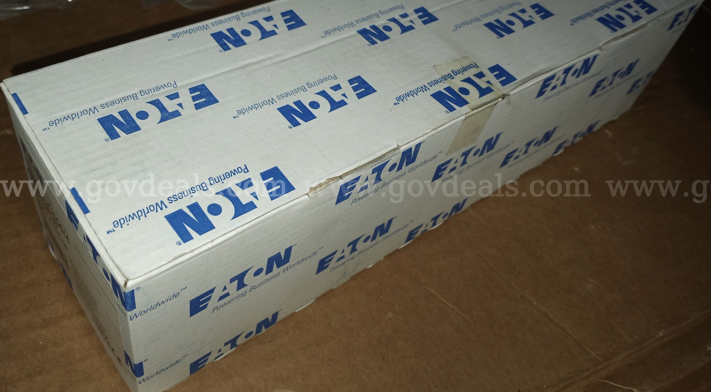 Eaton Cutler-Hammer MCB mMCT C Curve 4 Pole 100A Circuit Breaker mMCT-C100/4 / CASE OF 3 BREAKERS *will ship* Case 100A Government Surplus Auction - Photo #6