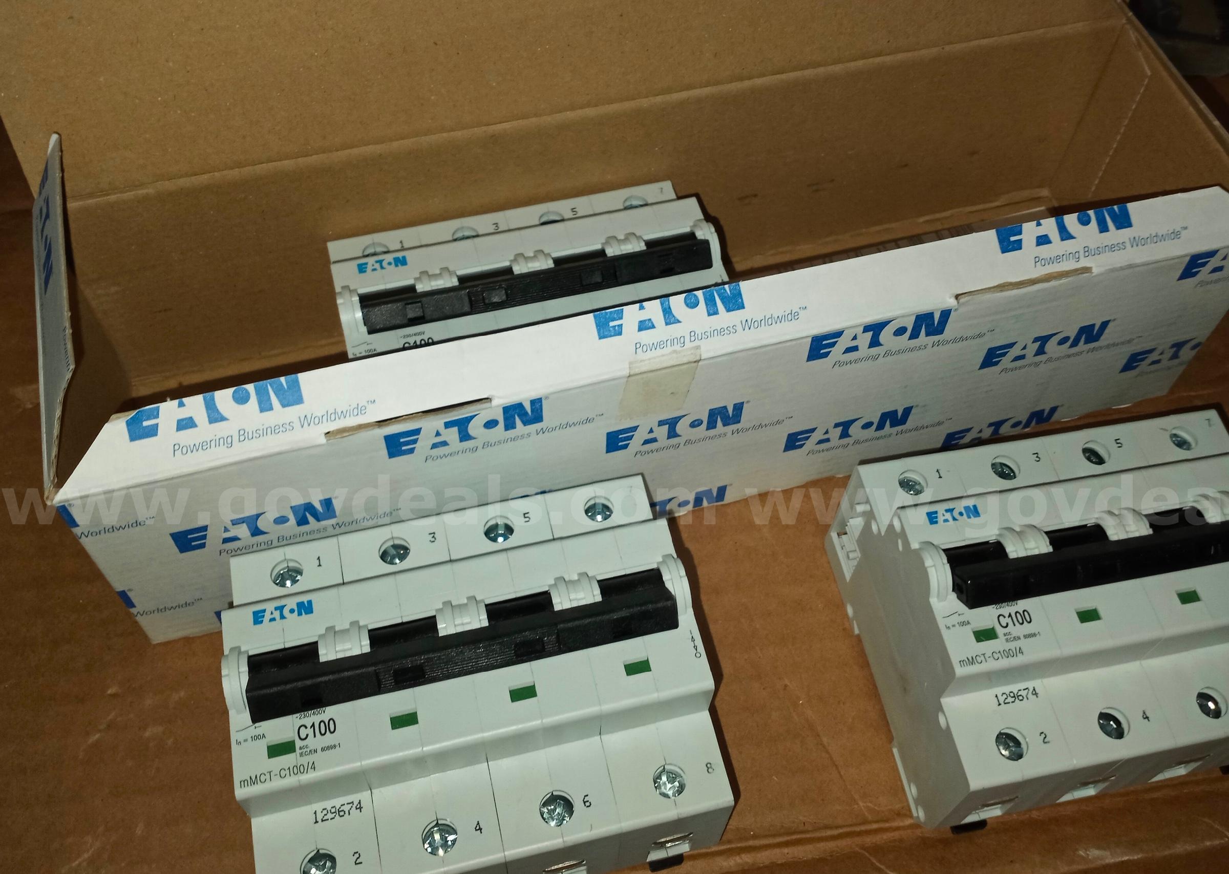 Eaton Cutler-Hammer MCB mMCT C Curve 4 Pole 100A Circuit Breaker mMCT-C100/4 / CASE OF 3 BREAKERS *will ship* Case 100A Government Surplus Auction - Photo #4