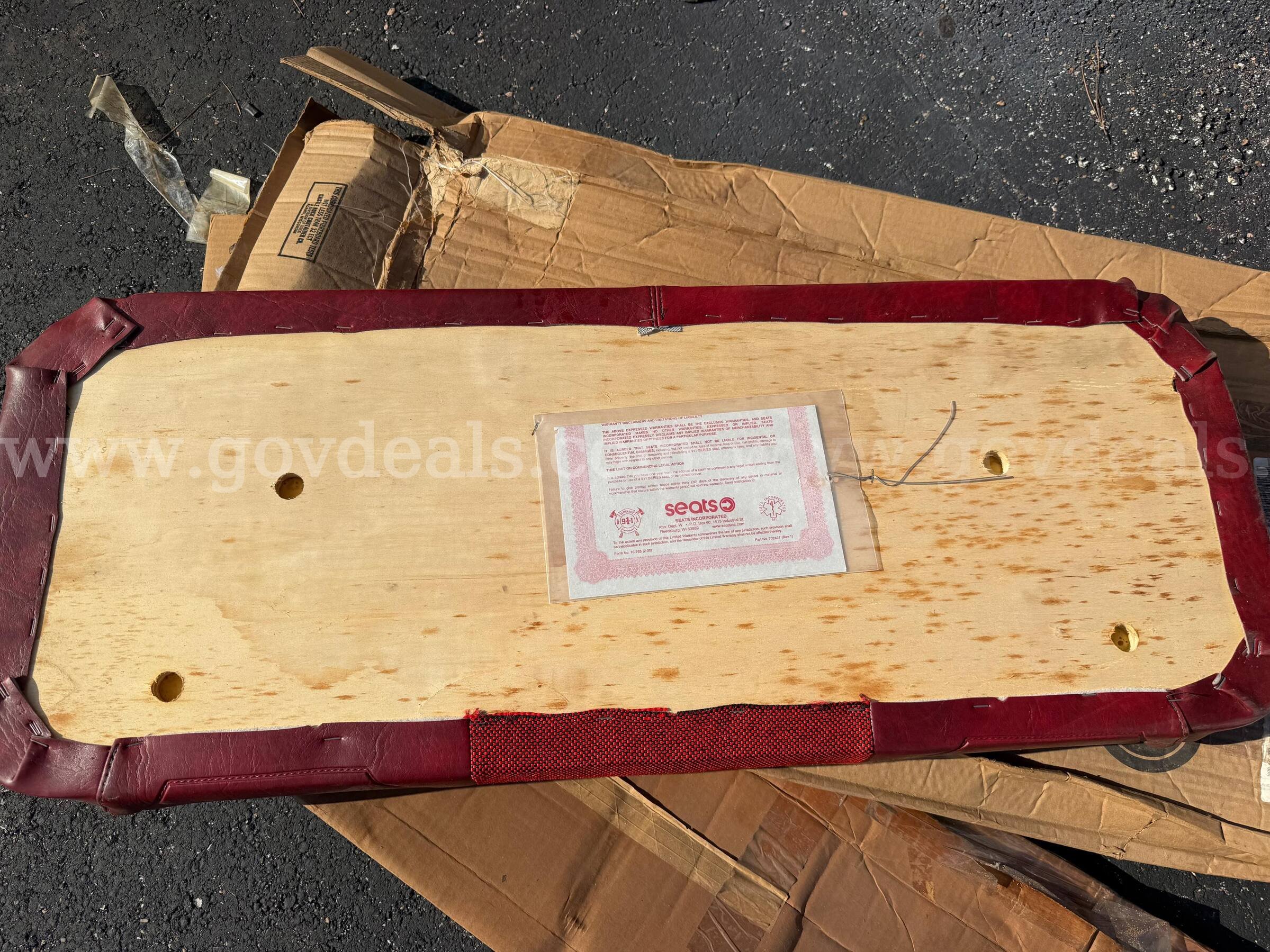 PIERCE FIRETRUCK BOTTOM SEATS COLOR RED NEVER USED *WILL SHIP*   Government Surplus Auction - Photo #2