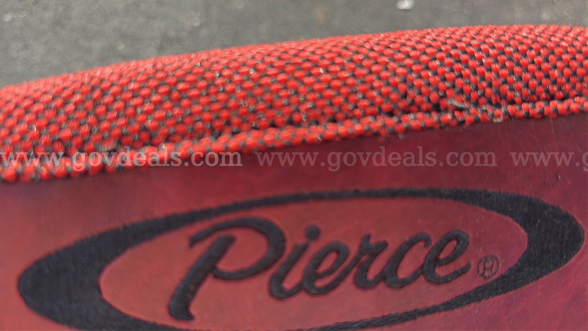 PIERCE FIRETRUCK BOTTOM SEATS COLOR RED NEVER USED *WILL SHIP*   Government Surplus Auction - Photo #6