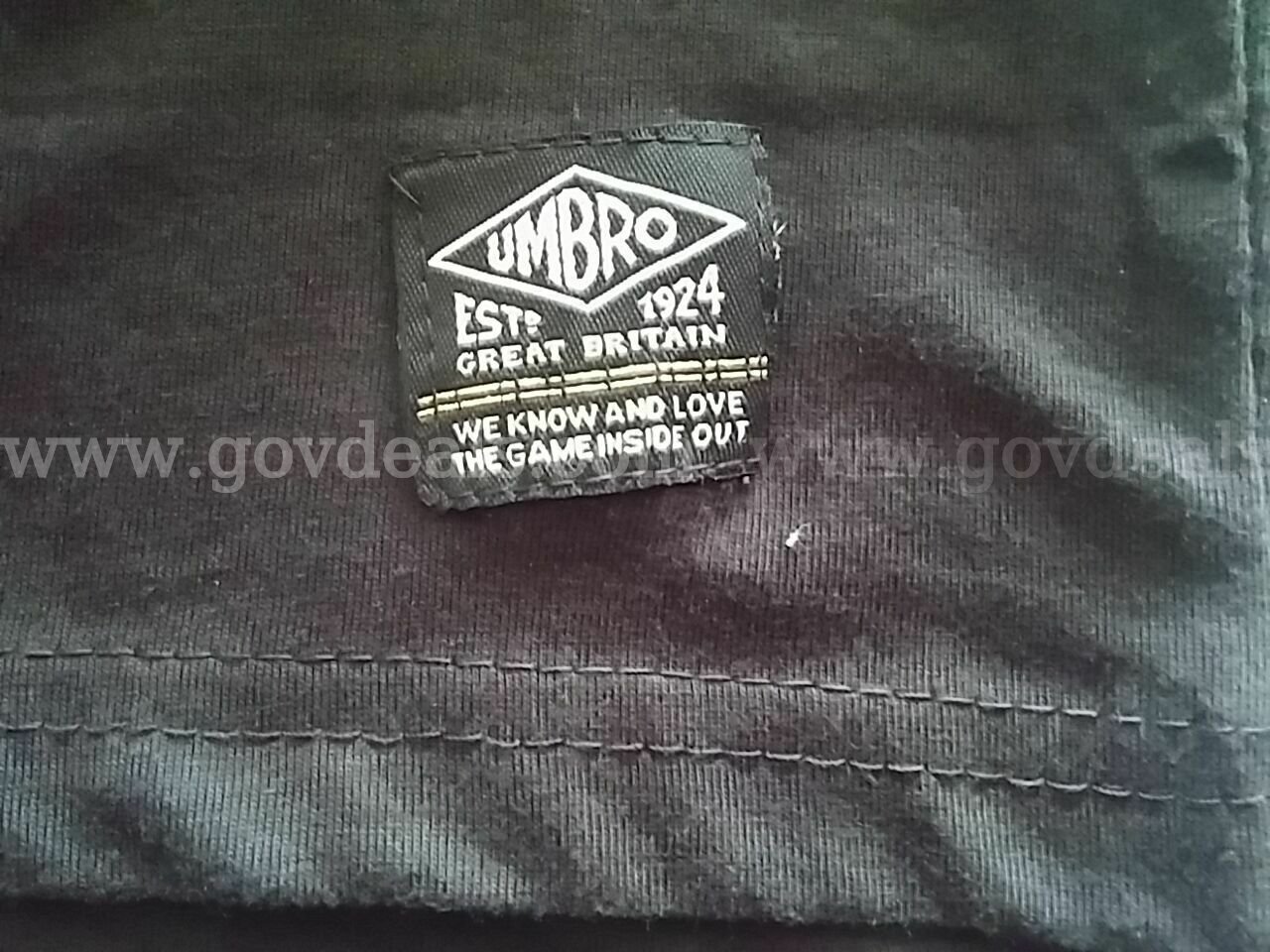 VINTAGE USA TEAM UMBRO STYLE #MC11714 COLOR BLACK MEN'S SIZE MEDIUM NWT *WILL SHIP*   Government Surplus Auction - Photo #5