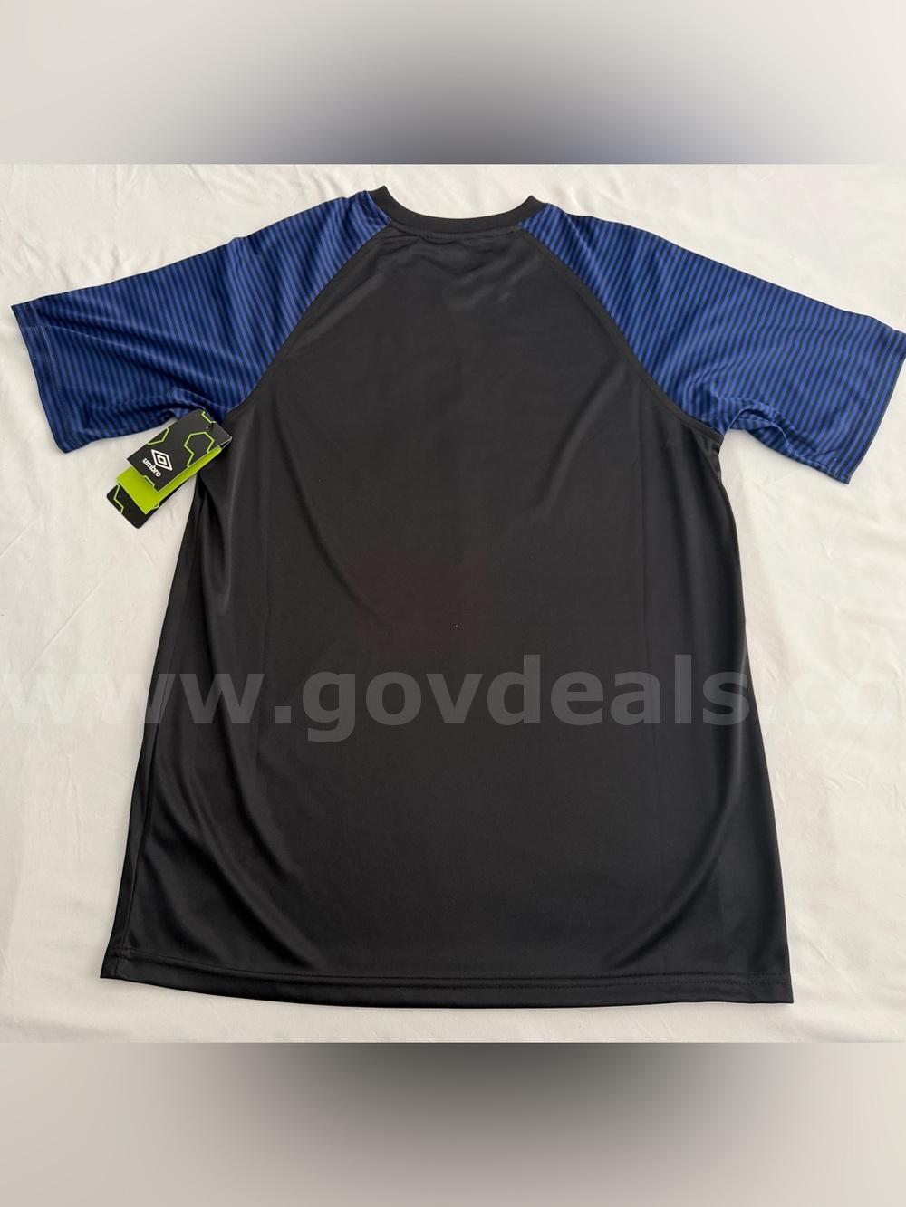 RARE /  VINTAGE USA TEAM UMBRO STYLE #MC11741 COLOR BLACK MEN'S SIZE SMALL NWT $32 NWT *WILL SHIP*   Government Surplus Auction - Photo #2