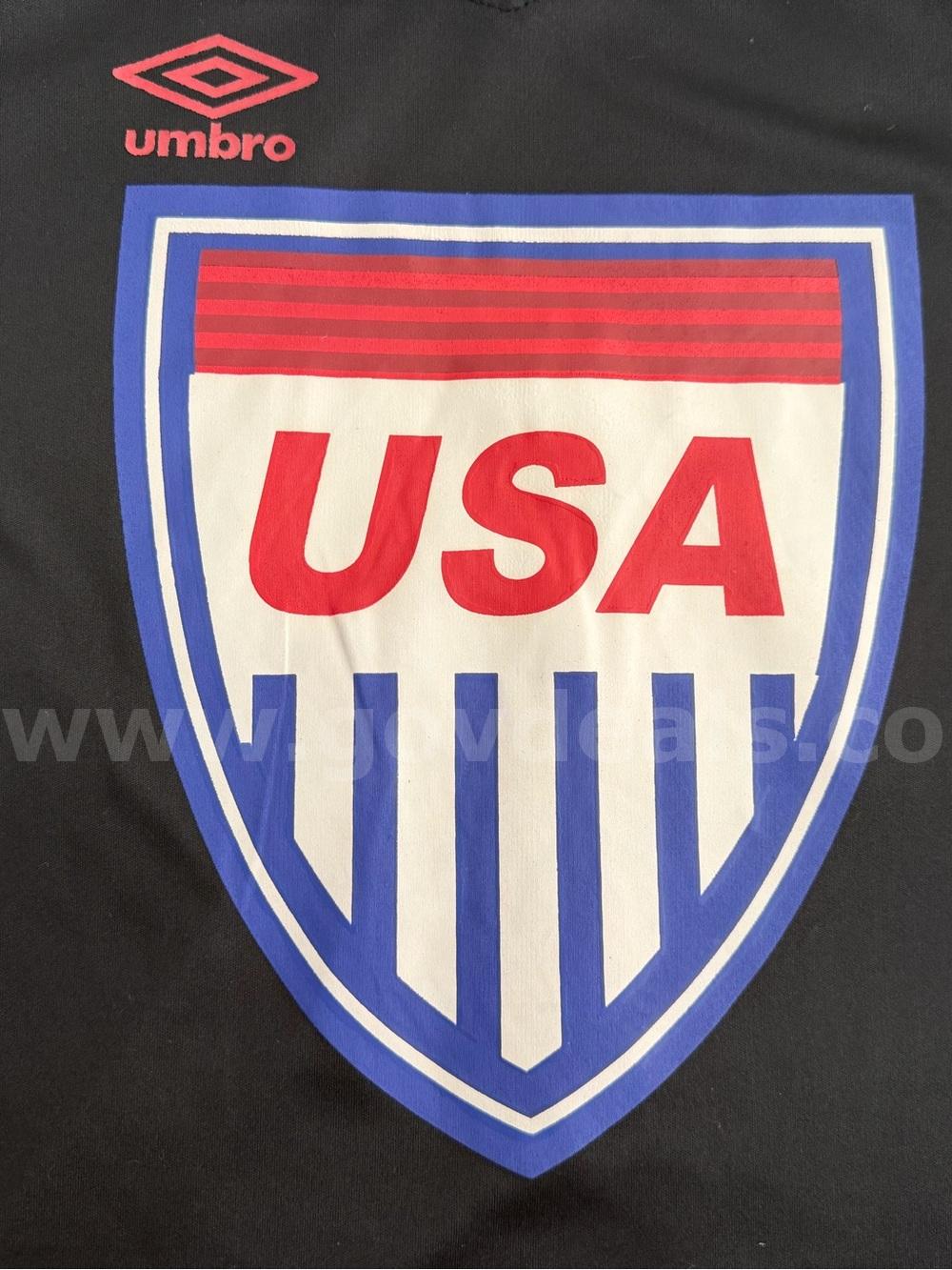 RARE /  VINTAGE USA TEAM UMBRO STYLE #MC11741 COLOR BLACK MEN'S SIZE SMALL NWT $32 NWT *WILL SHIP*   Government Surplus Auction - Photo #3