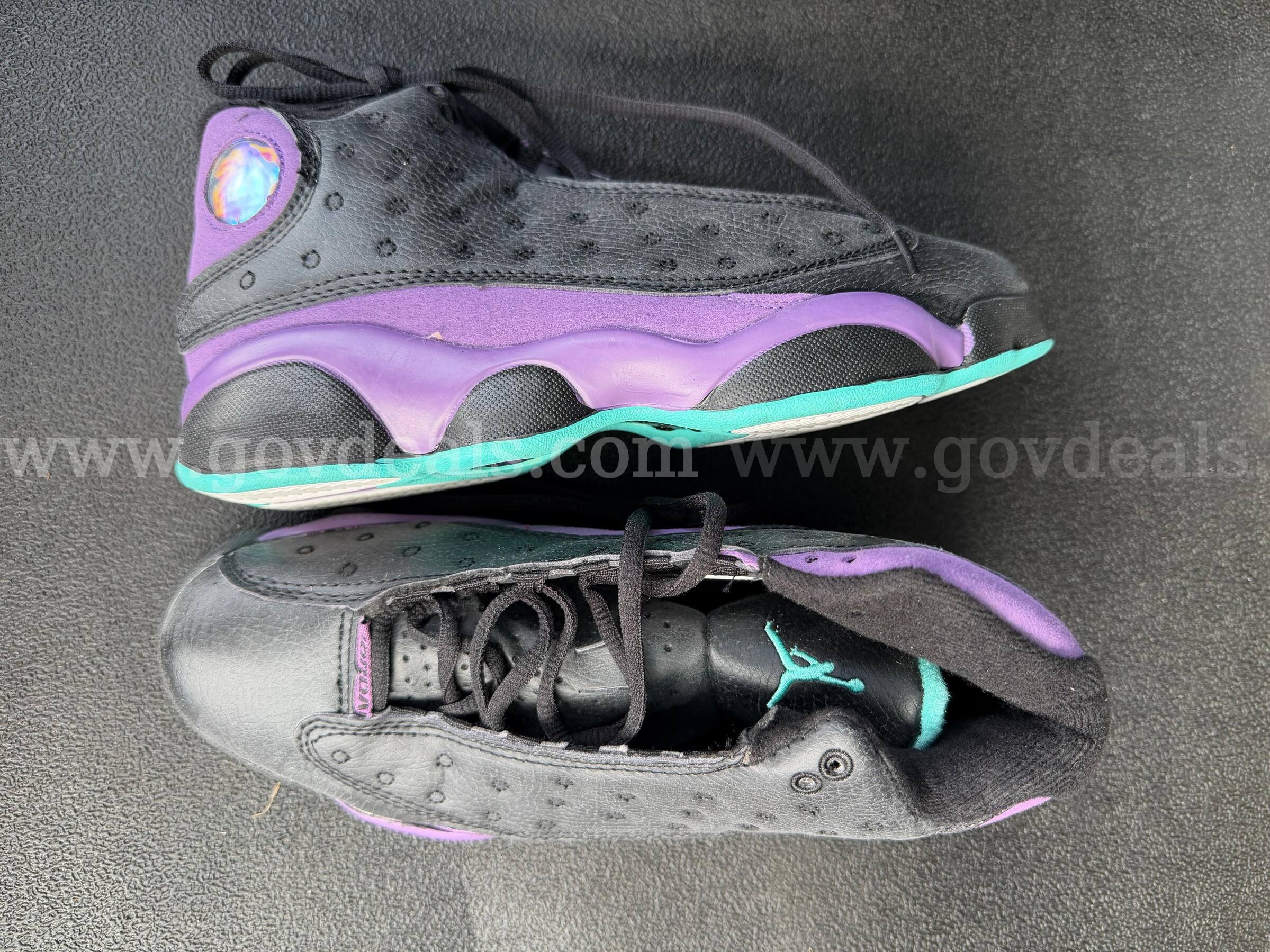 NIKE AIR JORDAN STYLE 136027-050 MEN'S SIZE 7.5 COLOR BLACK/PURPLE *WILL SHIP*  050 Government Surplus Auction - Photo #3